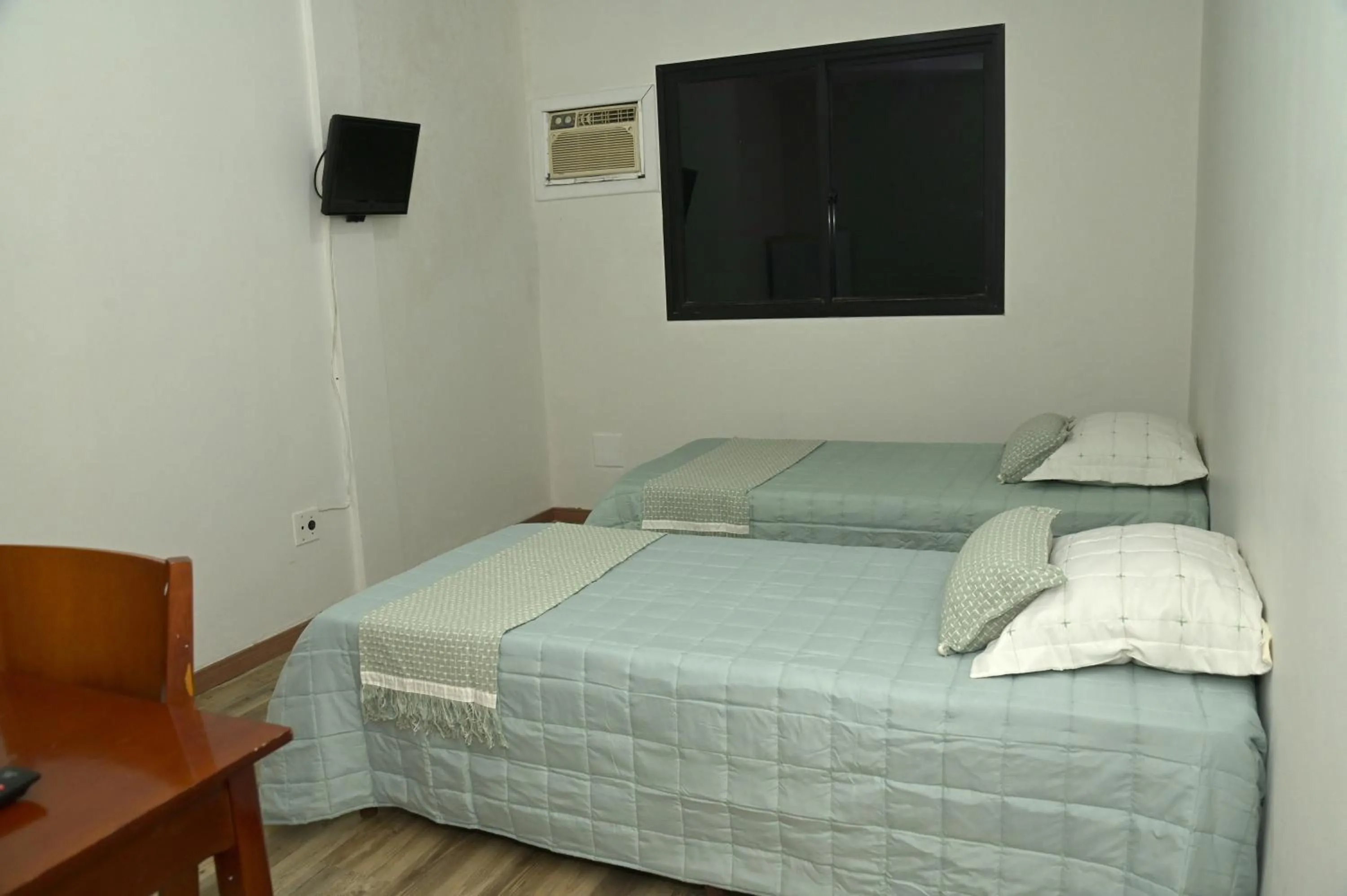 Bed in Hotel Virginia