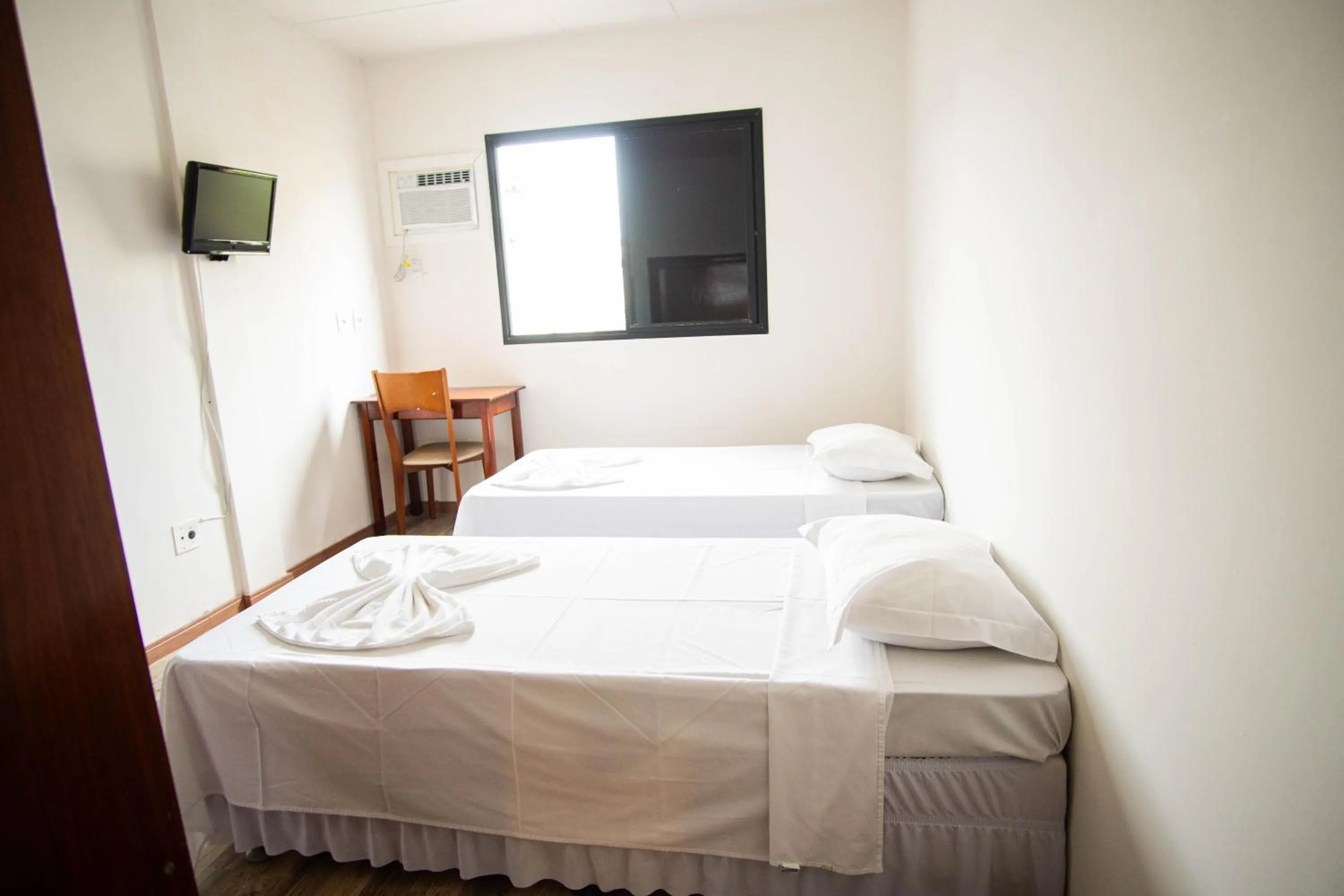 Bed in Hotel Virginia