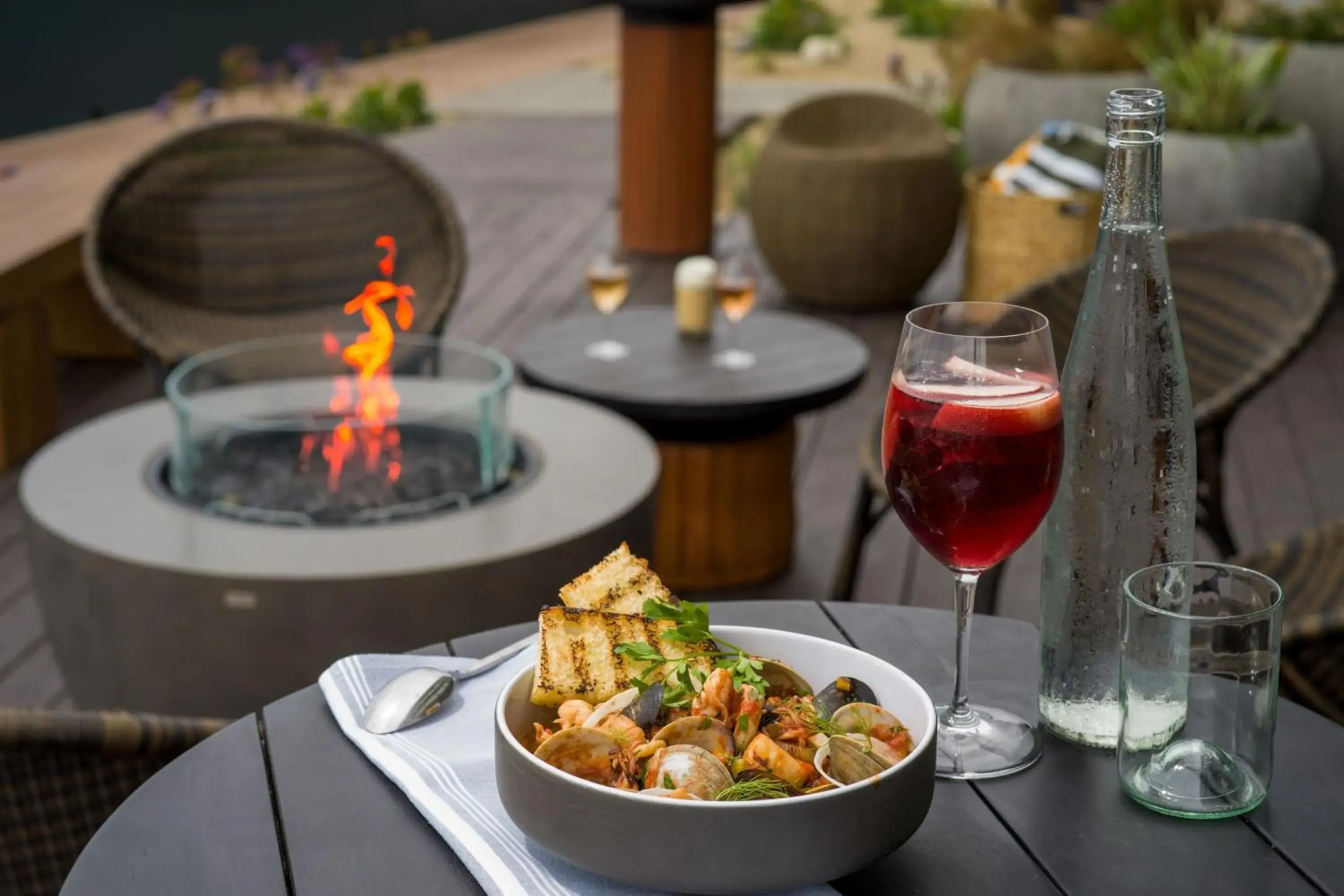 Restaurant/places to eat in Monterey Beach Hotel, a Tribute Portfolio Hotel Restaurant/places to eat in Monterey Beach Hotel, a Tribute Portfolio Hotel