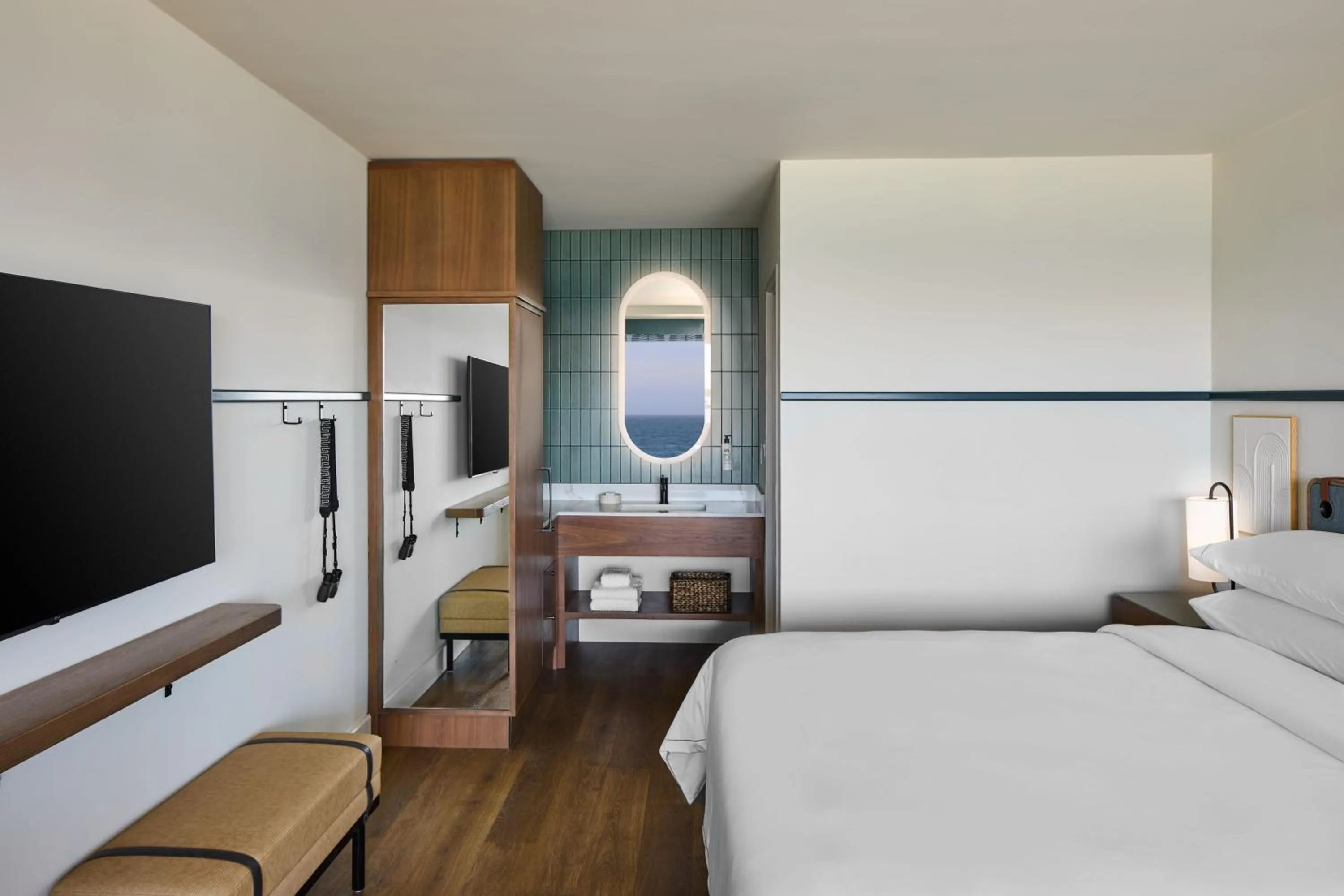 Photo of the whole room, Bed in Monterey Beach Hotel, a Tribute Portfolio Hotel