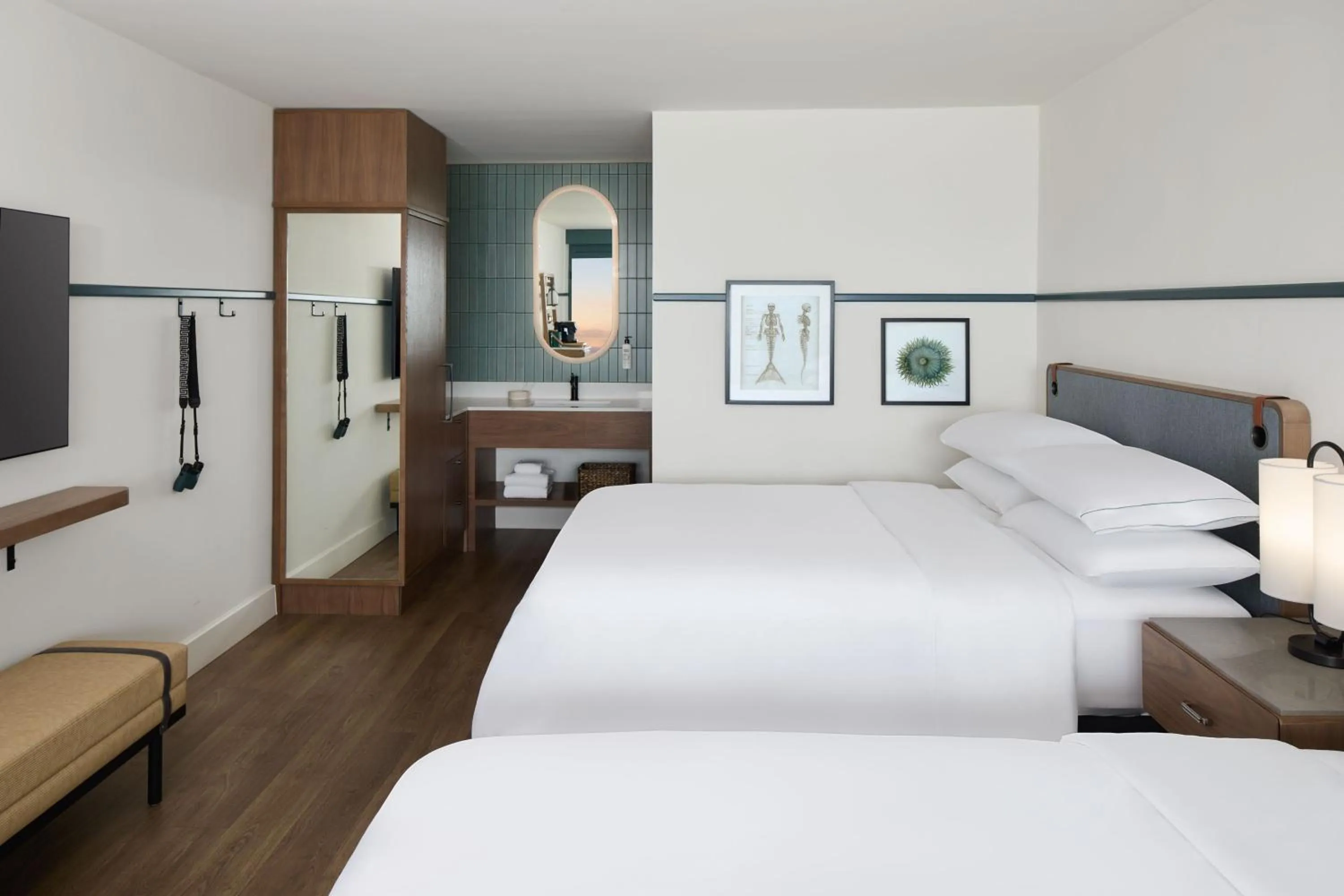 Photo of the whole room, Bed in Monterey Beach Hotel, a Tribute Portfolio Hotel