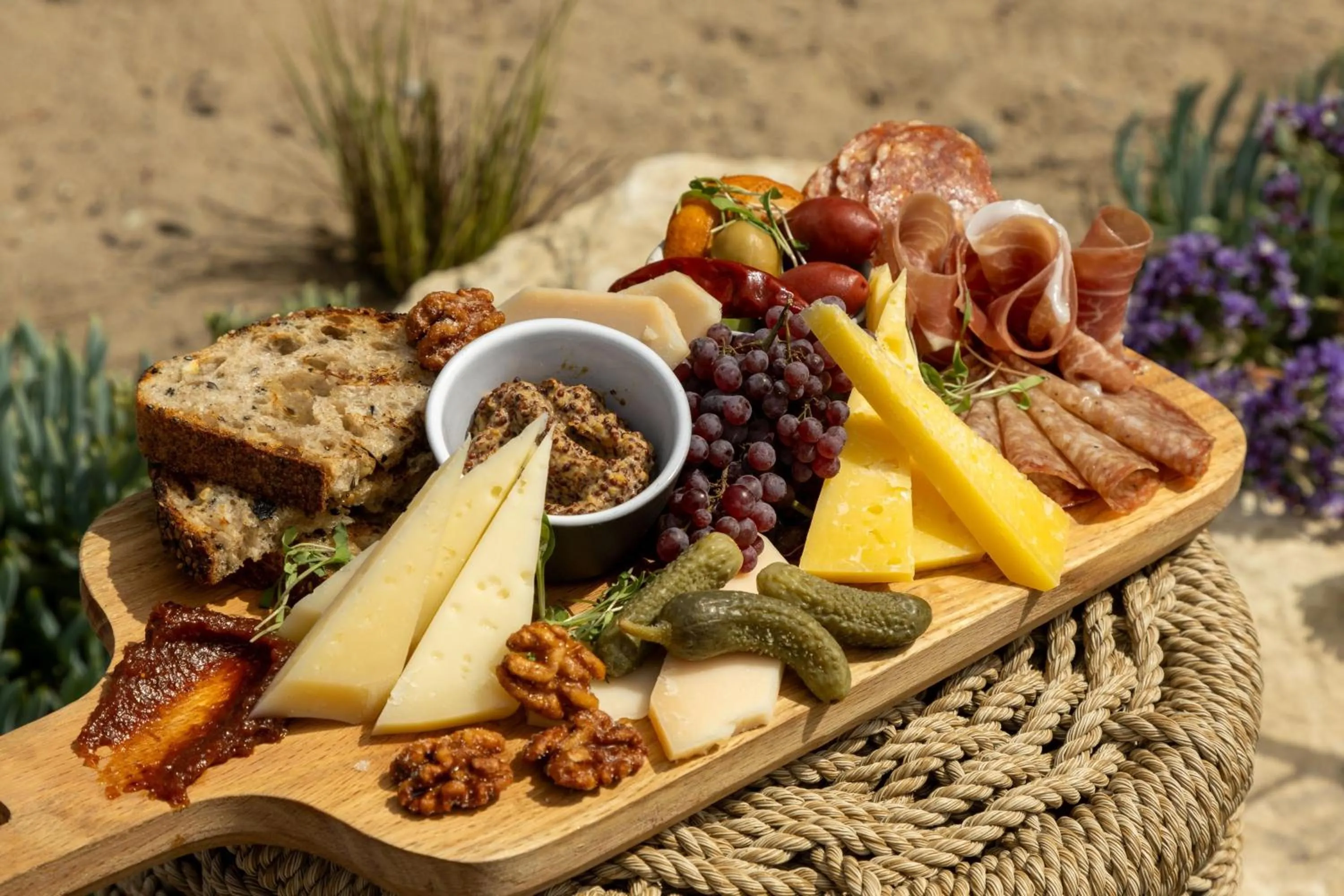 Restaurant/places to eat in Monterey Beach Hotel, a Tribute Portfolio Hotel