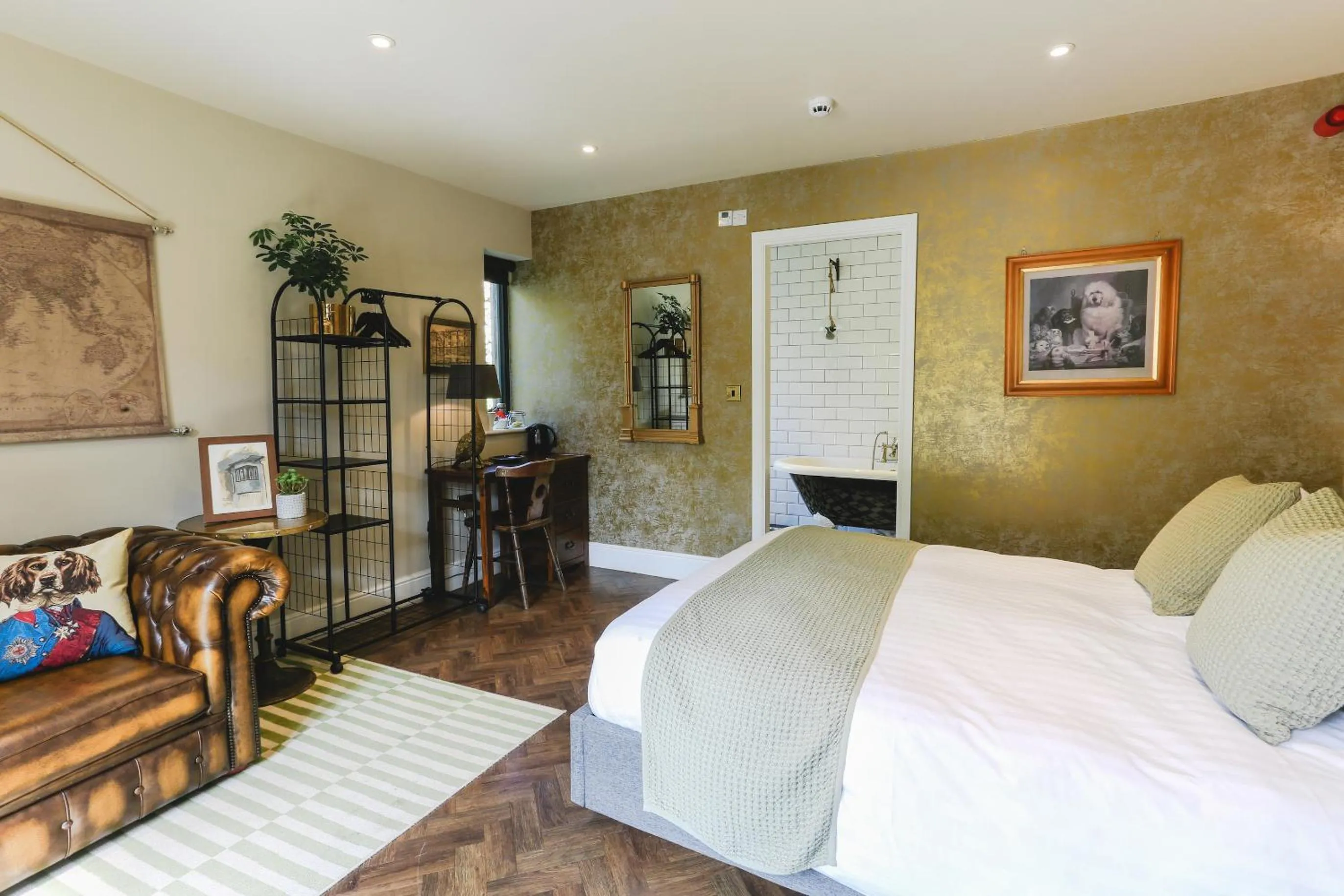 Photo of the whole room, Bed in Beck Hall