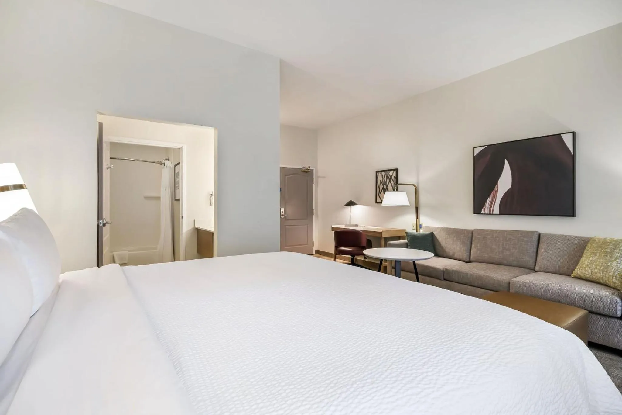 Photo of the whole room, Bed in Staybridge Suites Toledo/Maumee by IHG