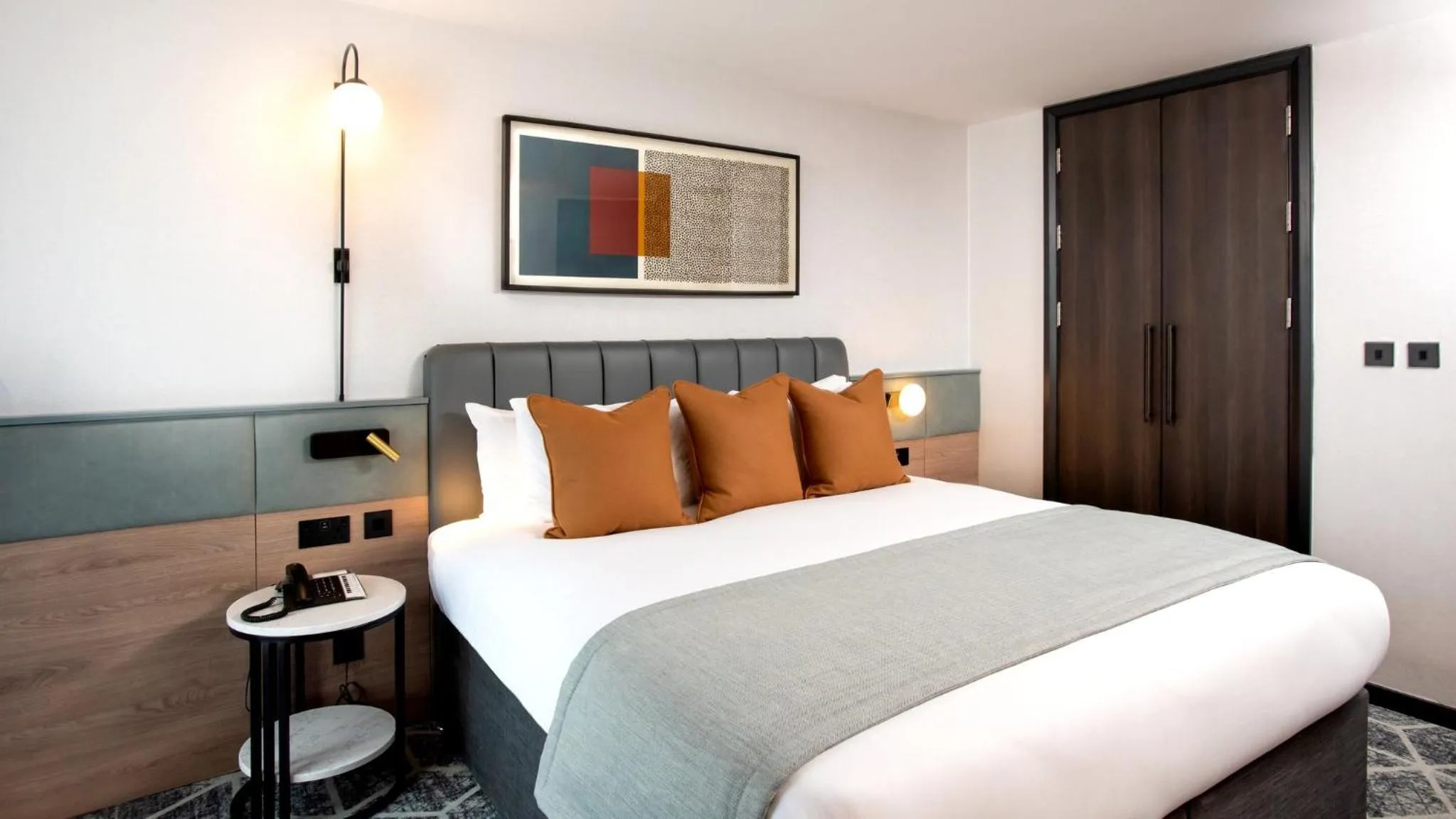 Bedroom, Bed in Crowne Plaza Birmingham City by IHG