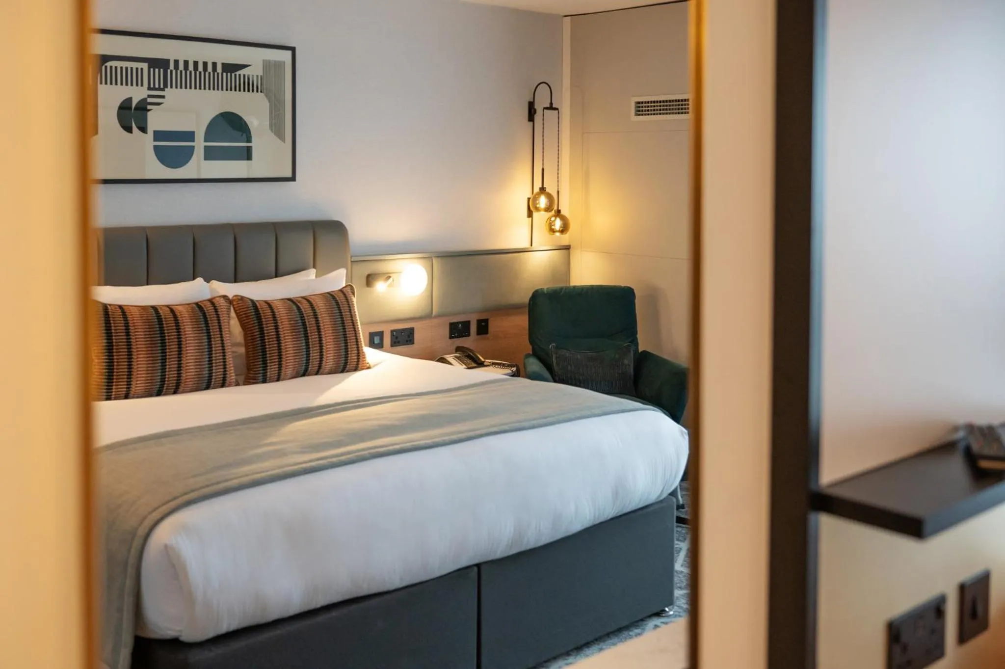 Photo of the whole room, Bed in Crowne Plaza Birmingham City by IHG