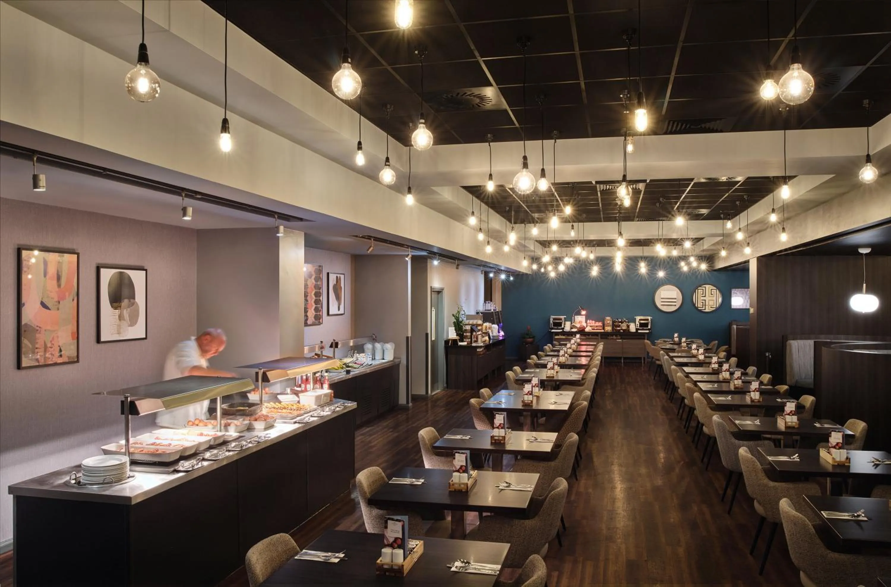 Breakfast in Crowne Plaza Birmingham City by IHG