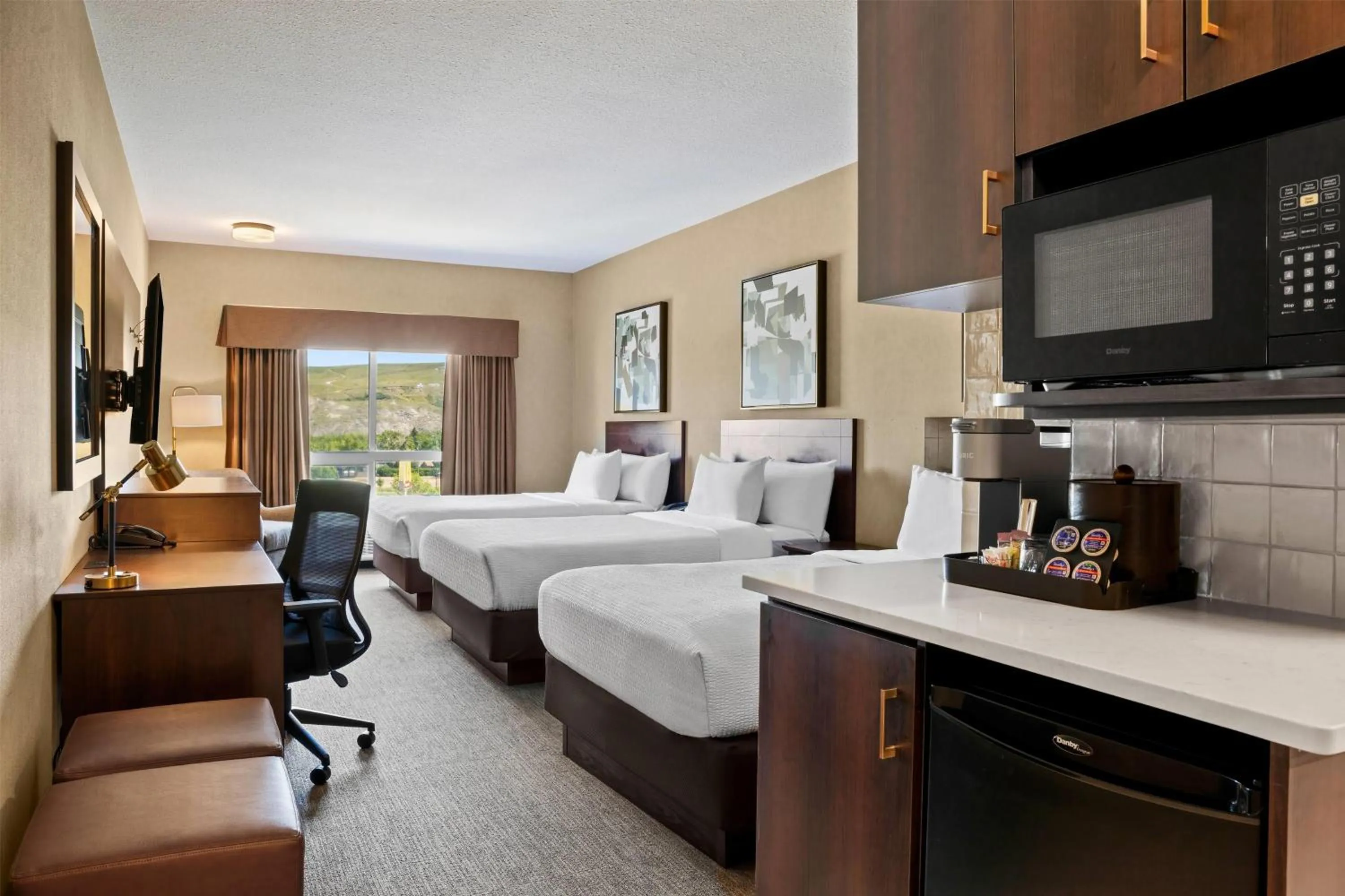Photo of the whole room, Bed in Ramada by Wyndham Drumheller Hotel & Suites