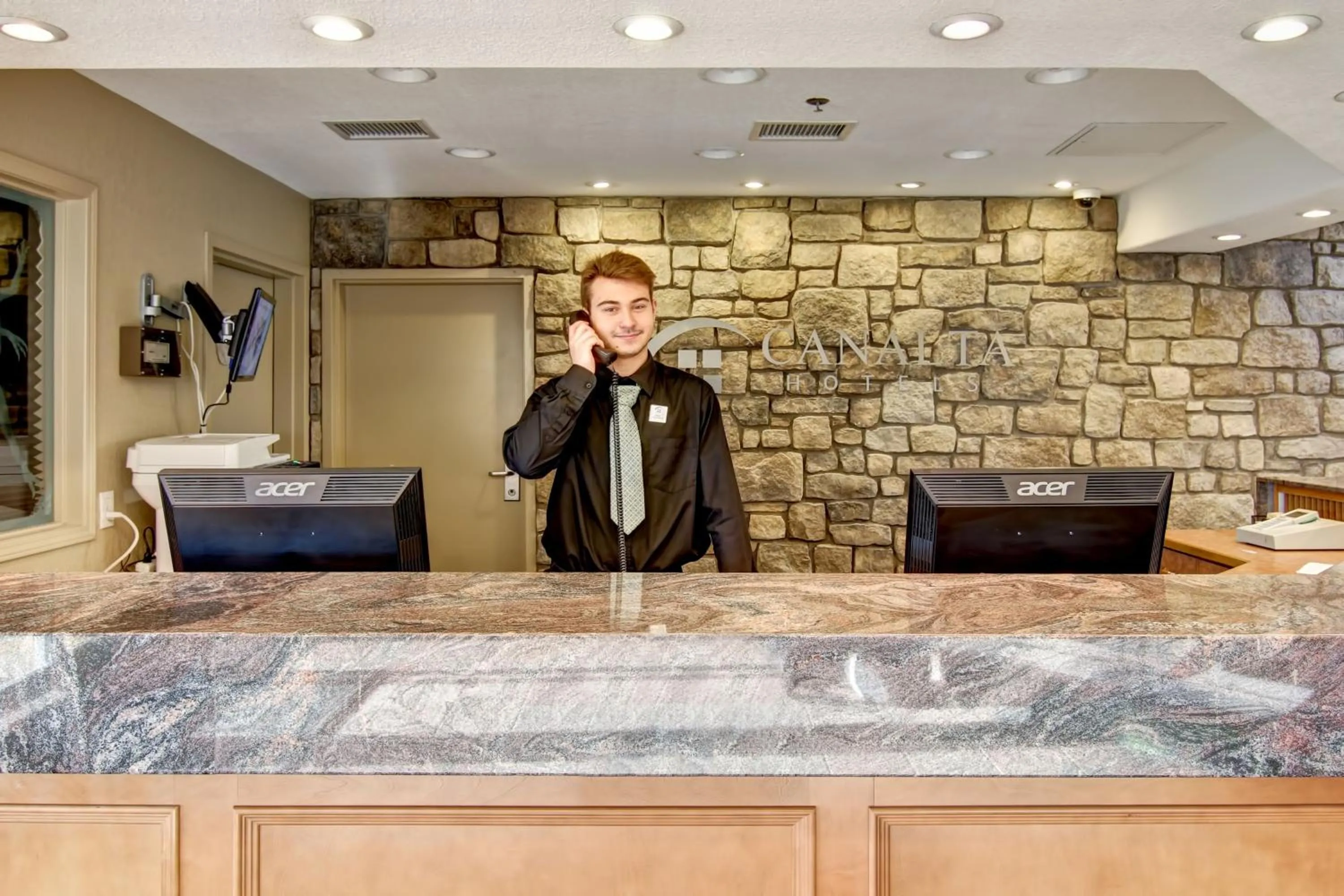 Lobby or reception in Canalta Jurassic - Drumheller