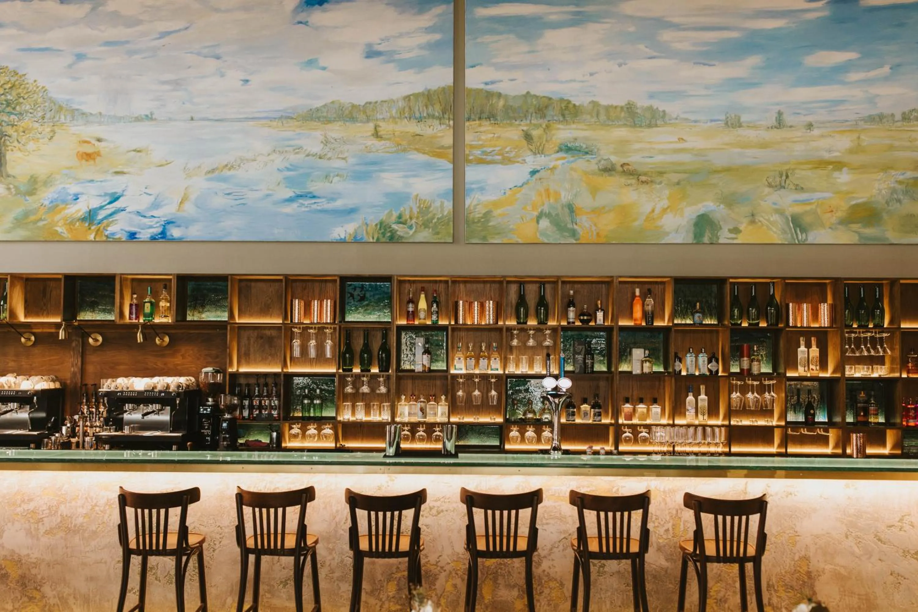 Restaurant/places to eat in Tailor Room 1