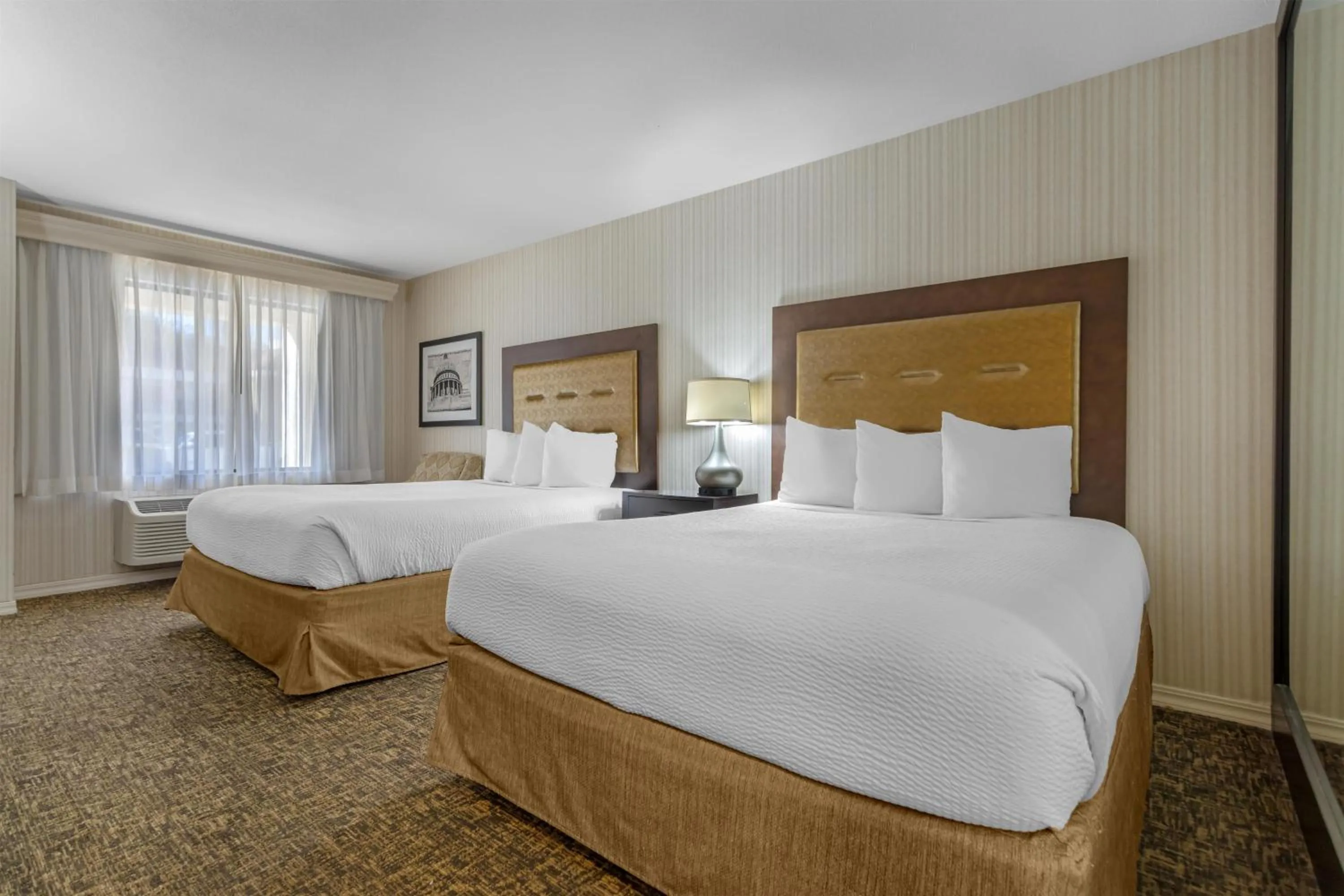 Bedroom, Bed in Best Western Plus Big America