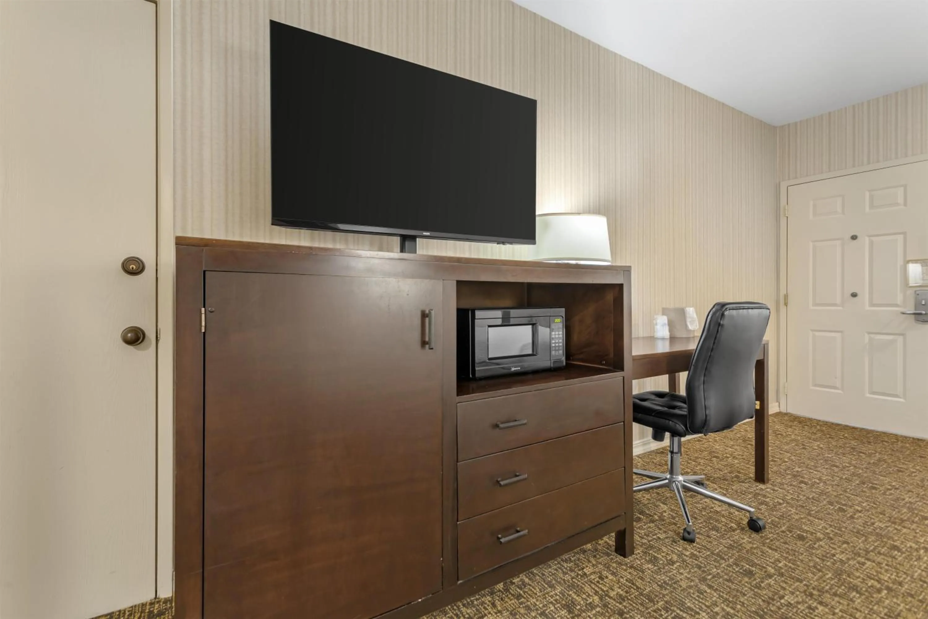 Bedroom in Best Western Plus Big America