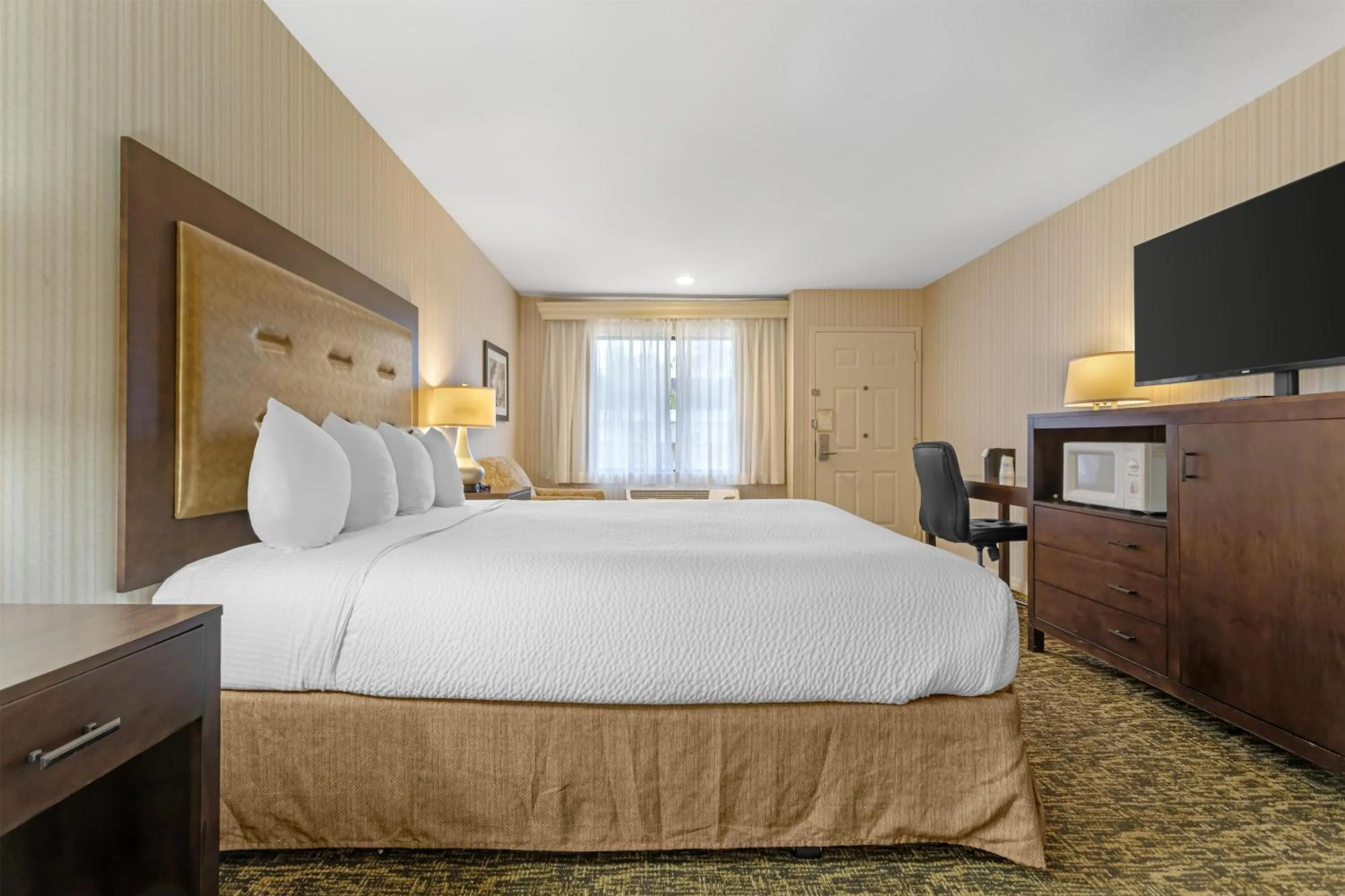 Bedroom, Bed in Best Western Plus Big America