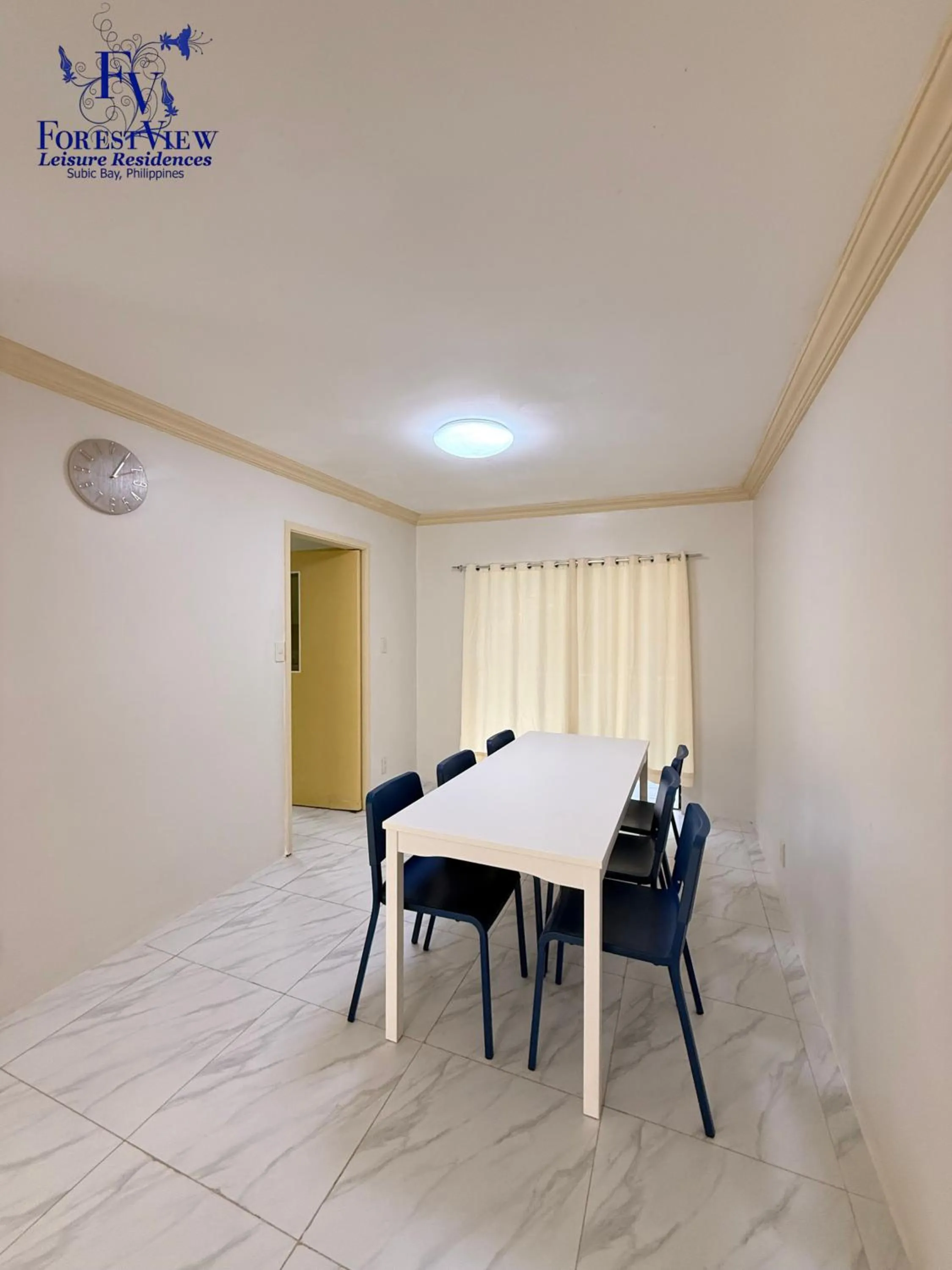 Queen Studio in Forest View Leisure Residences