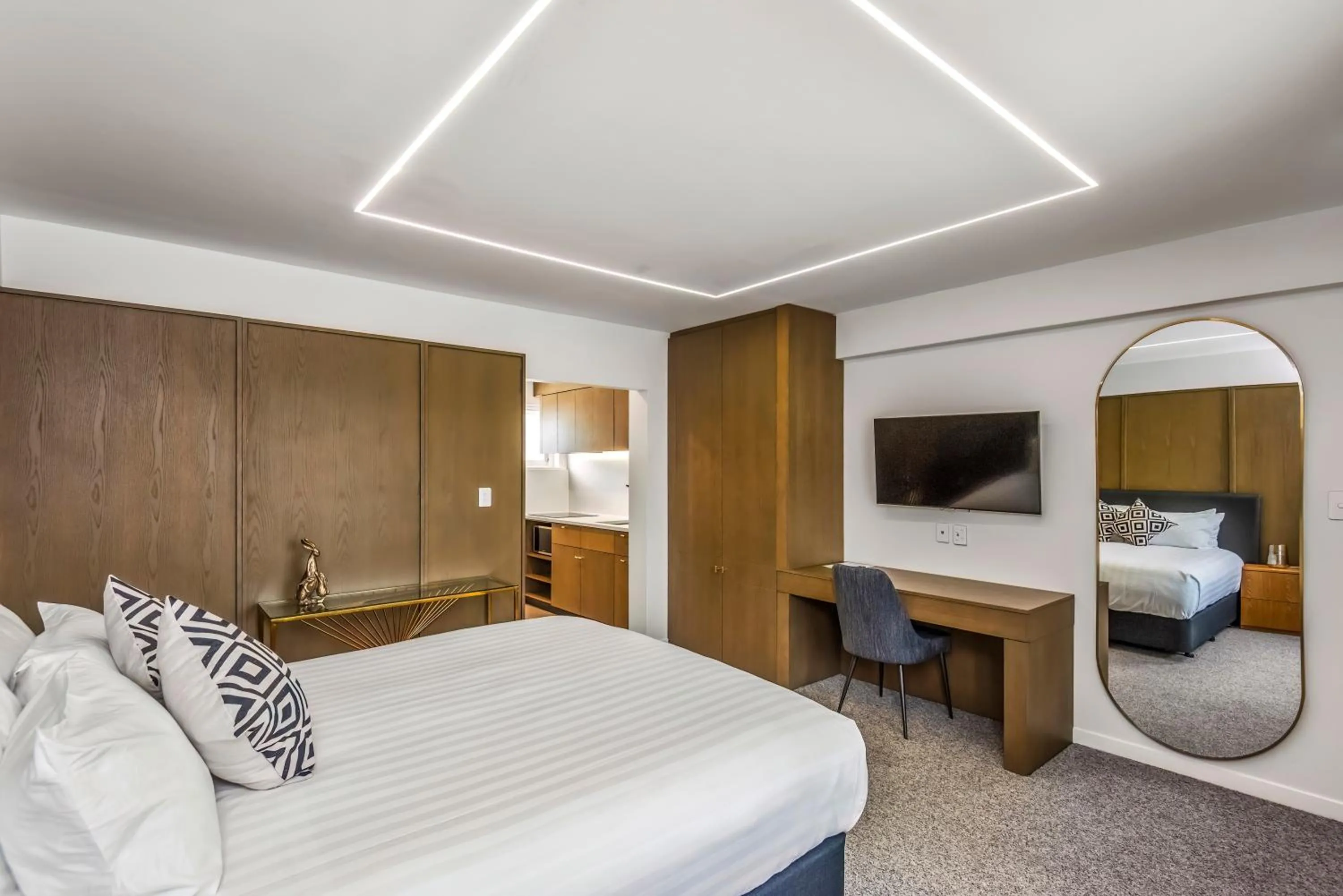 Bed in Poenamo Hotel