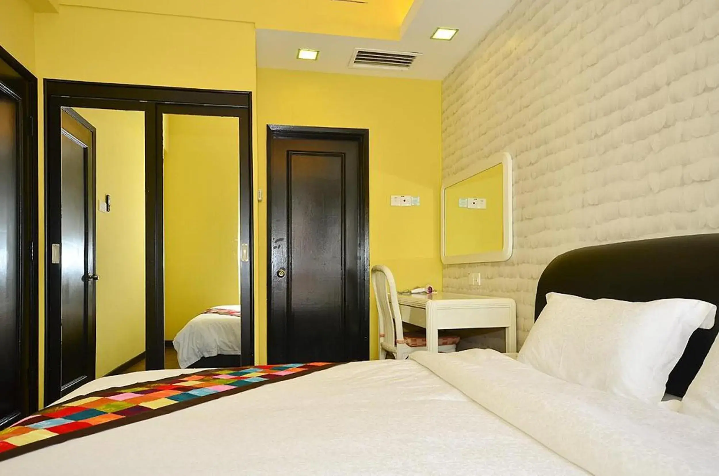 One-Bedroom Suite with Sea View in Jetty Suites Apartments One-Bedroom Suite with Sea View in Jetty Suites Apartments
