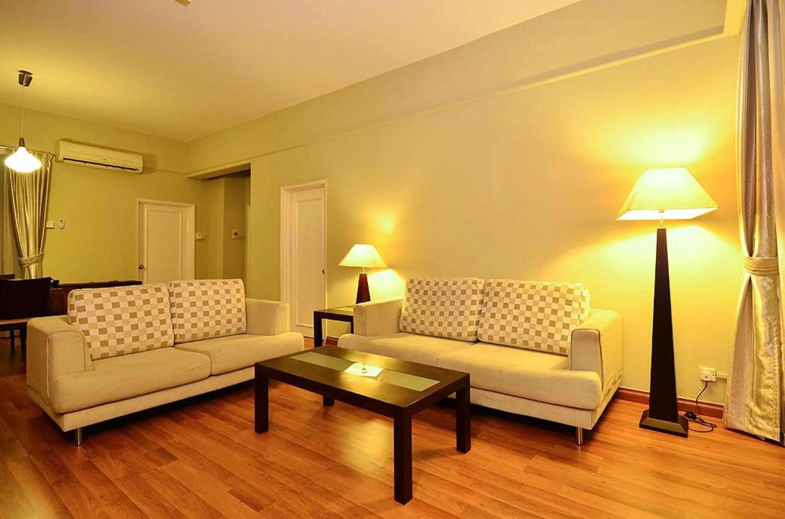 Living room in Jetty Suites Apartments