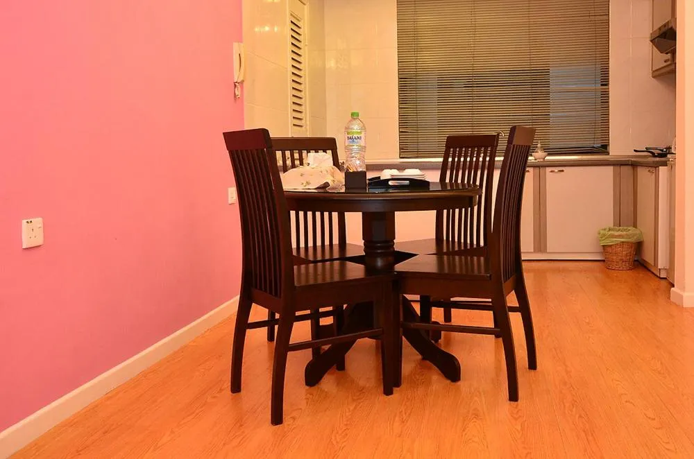 Living room in Jetty Suites Apartments