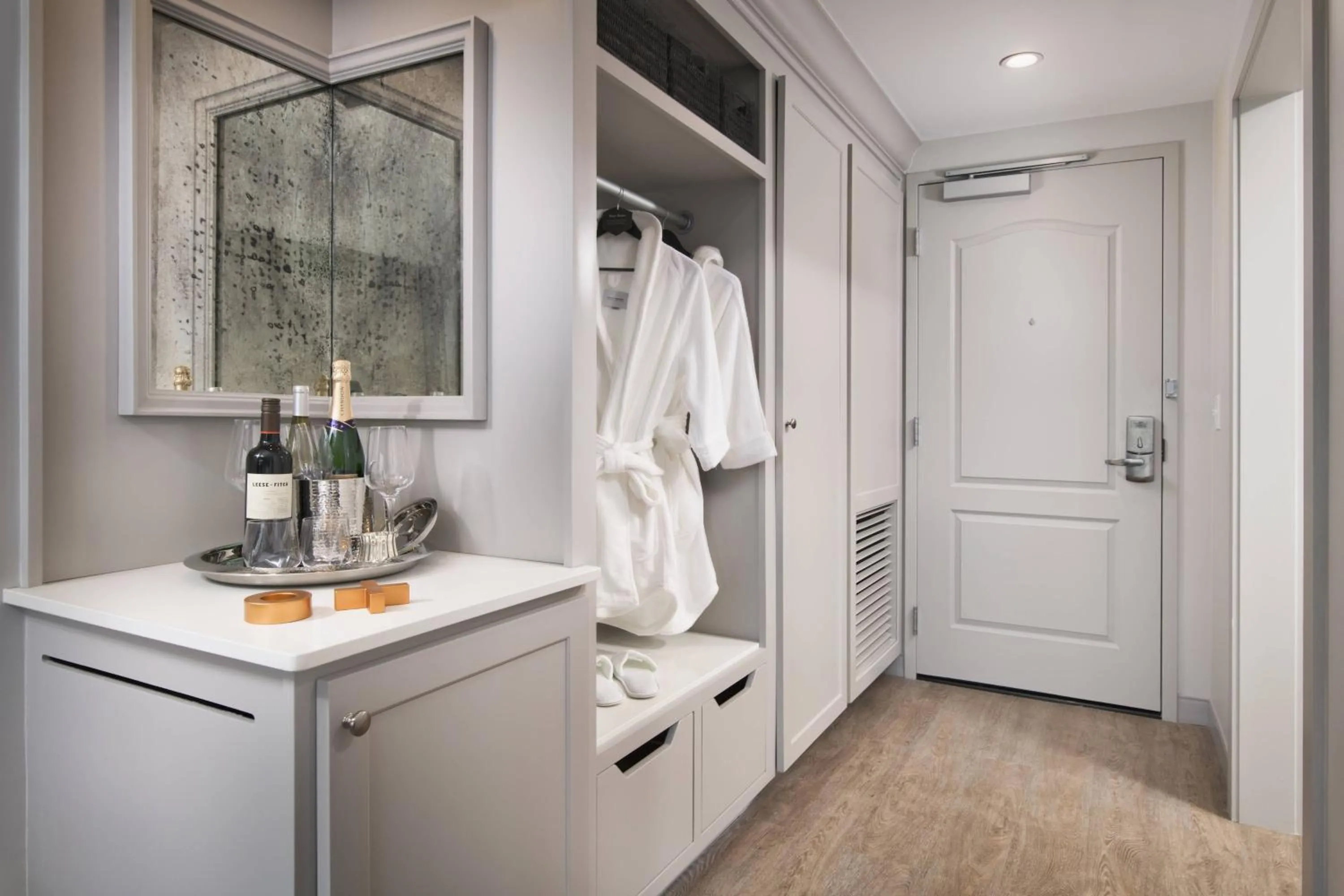 Photo of the whole room in The Edwin Hotel, Autograph Collection