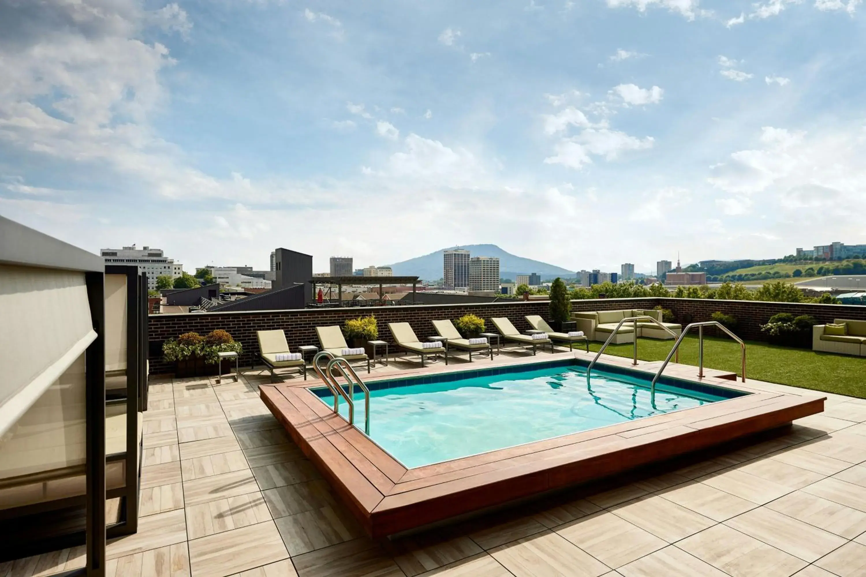 Swimming pool in The Edwin Hotel, Autograph Collection Swimming pool in The Edwin Hotel, Autograph Collection