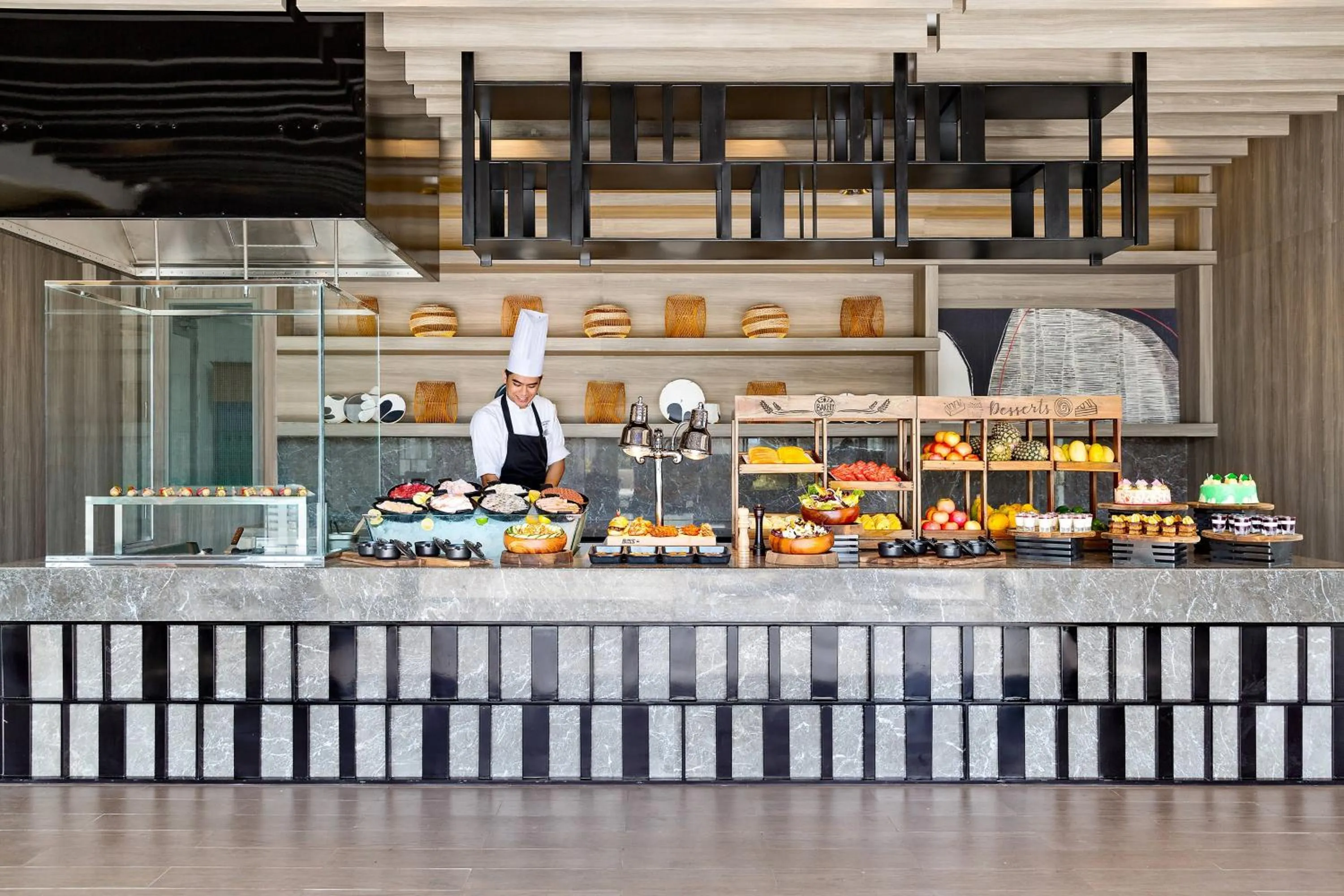 Swimming pool in Courtyard by Marriott Iloilo