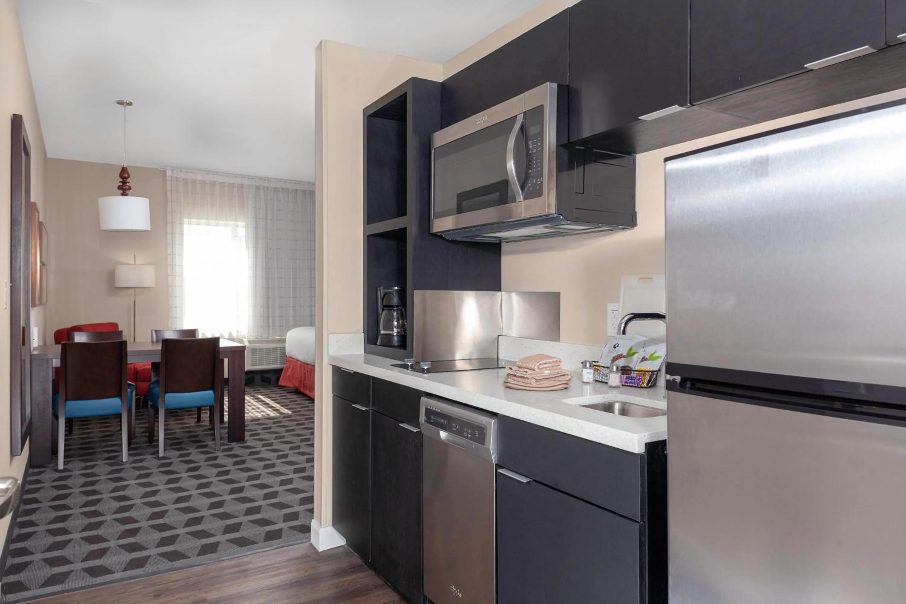 Kitchen or kitchenette in TownePlace Suites by Marriott San Antonio Westover Hills