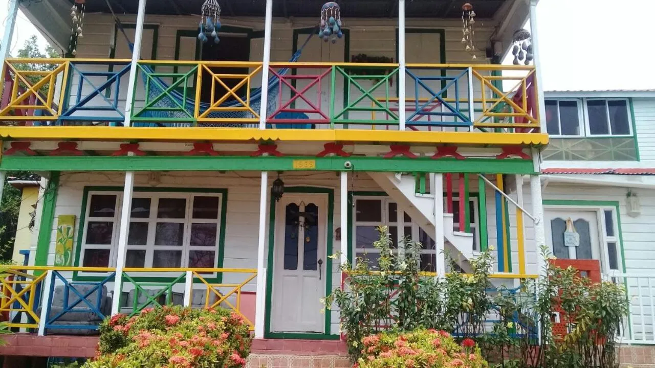 Facade/entrance in Posada Nativa Licy