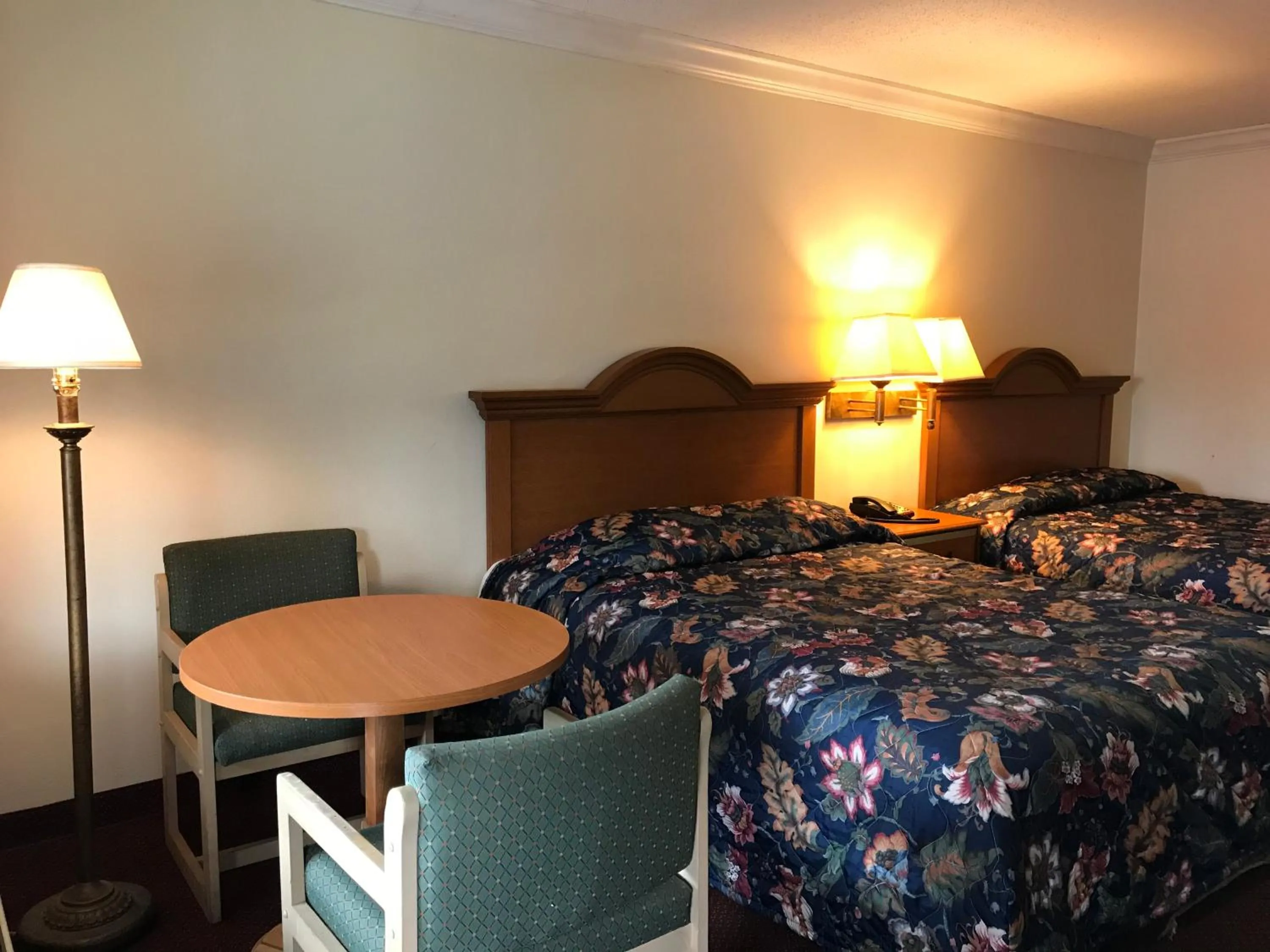 Bed in Bayfront Inn Biloxi