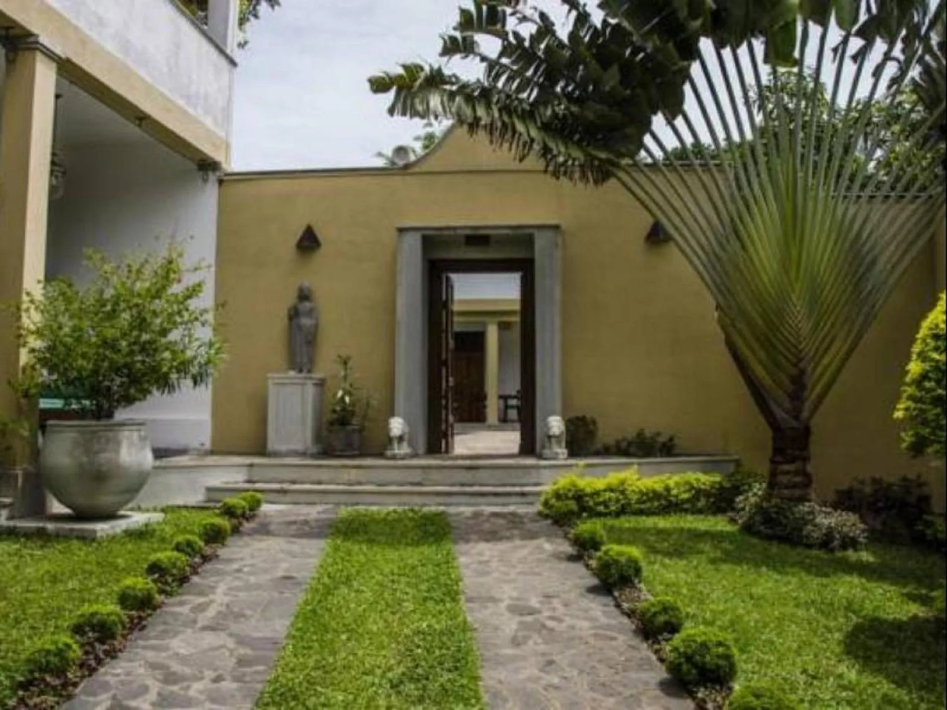 Garden in Villa Tara