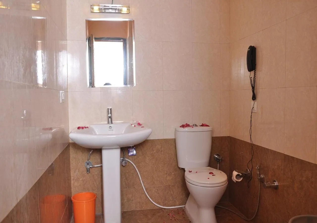 Toilet in Hotel Imperial