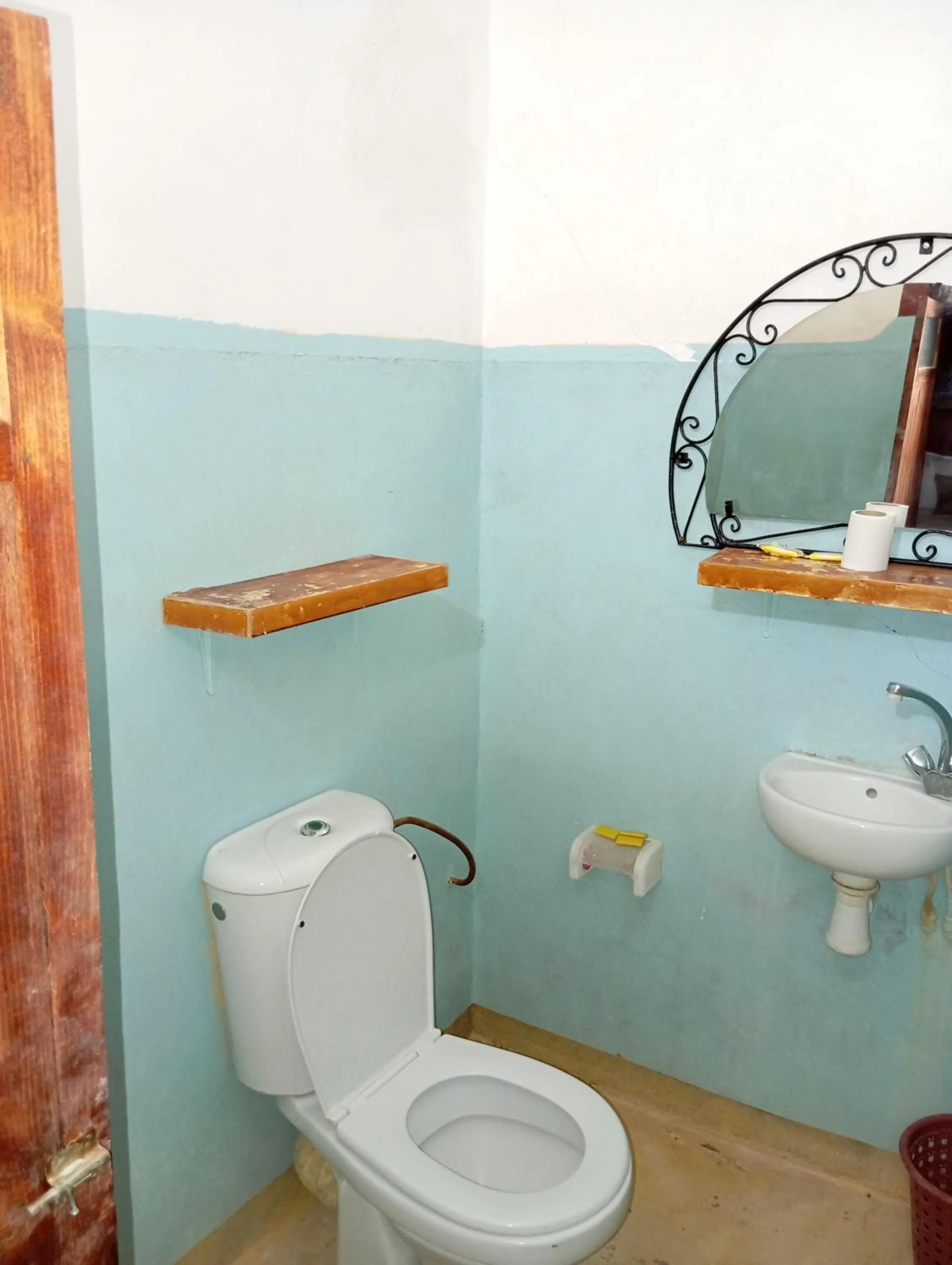 Bathroom in Kasbah tifaoute ait Ben haddou