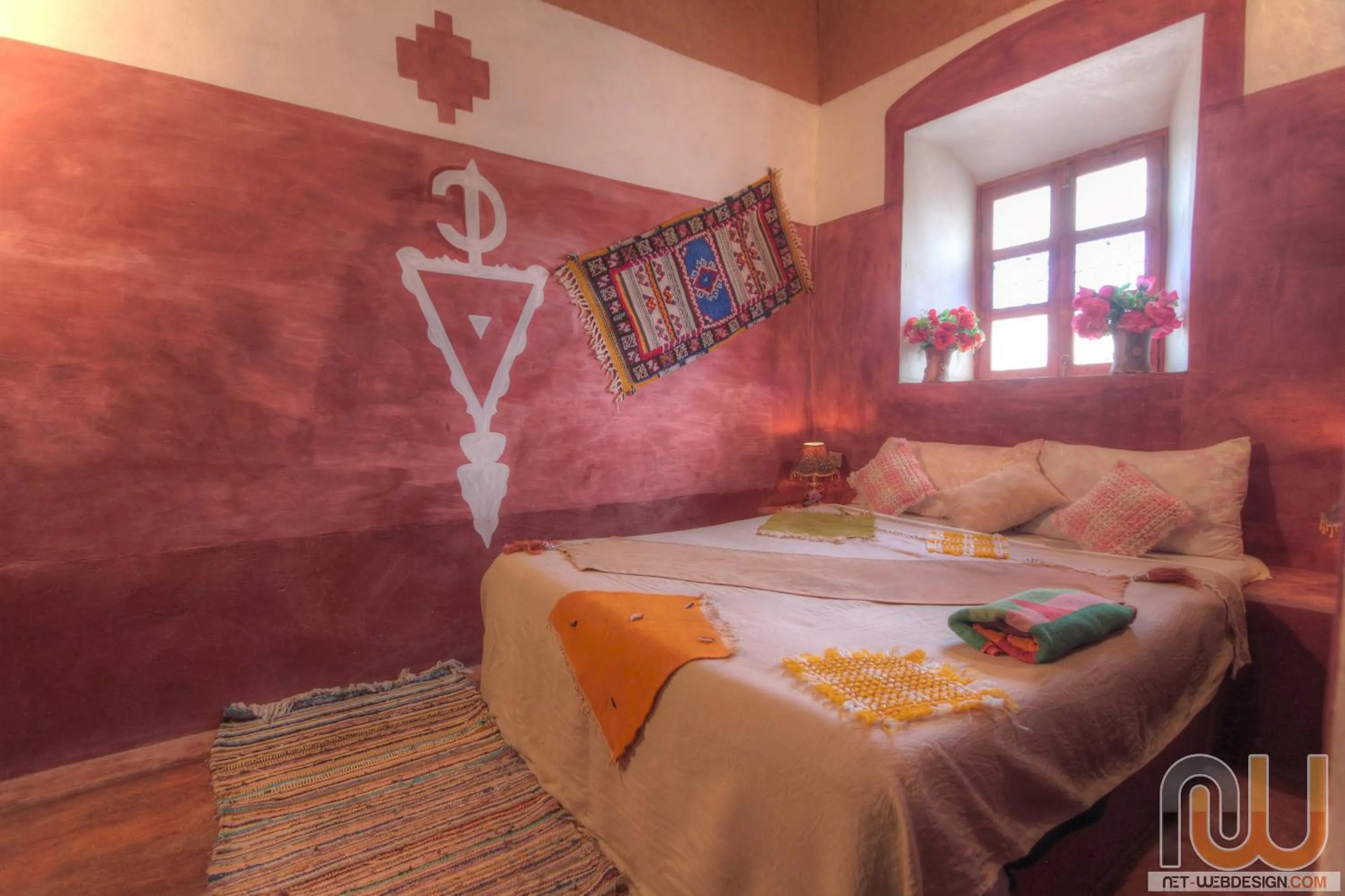 Photo of the whole room, Bed in Kasbah tifaoute ait Ben haddou