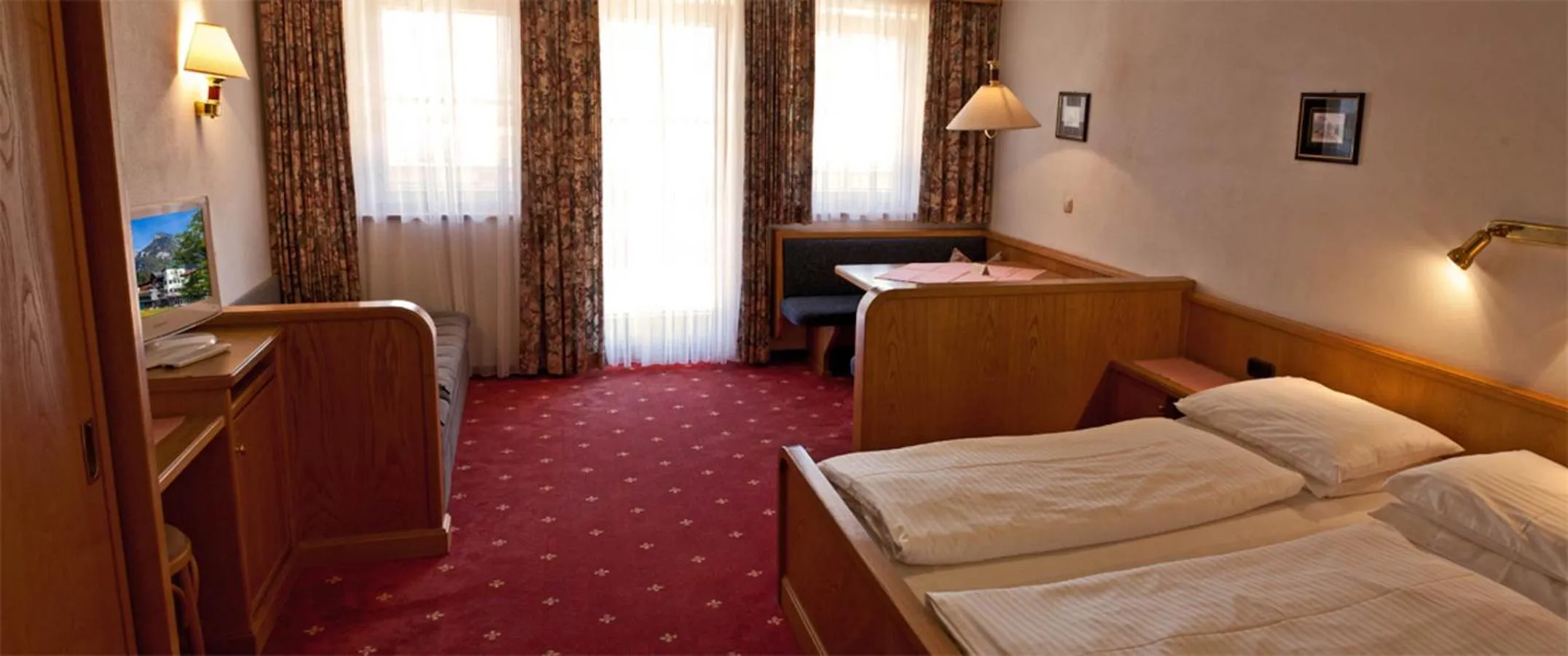 Bed in Gasthof Bad Hochmoos