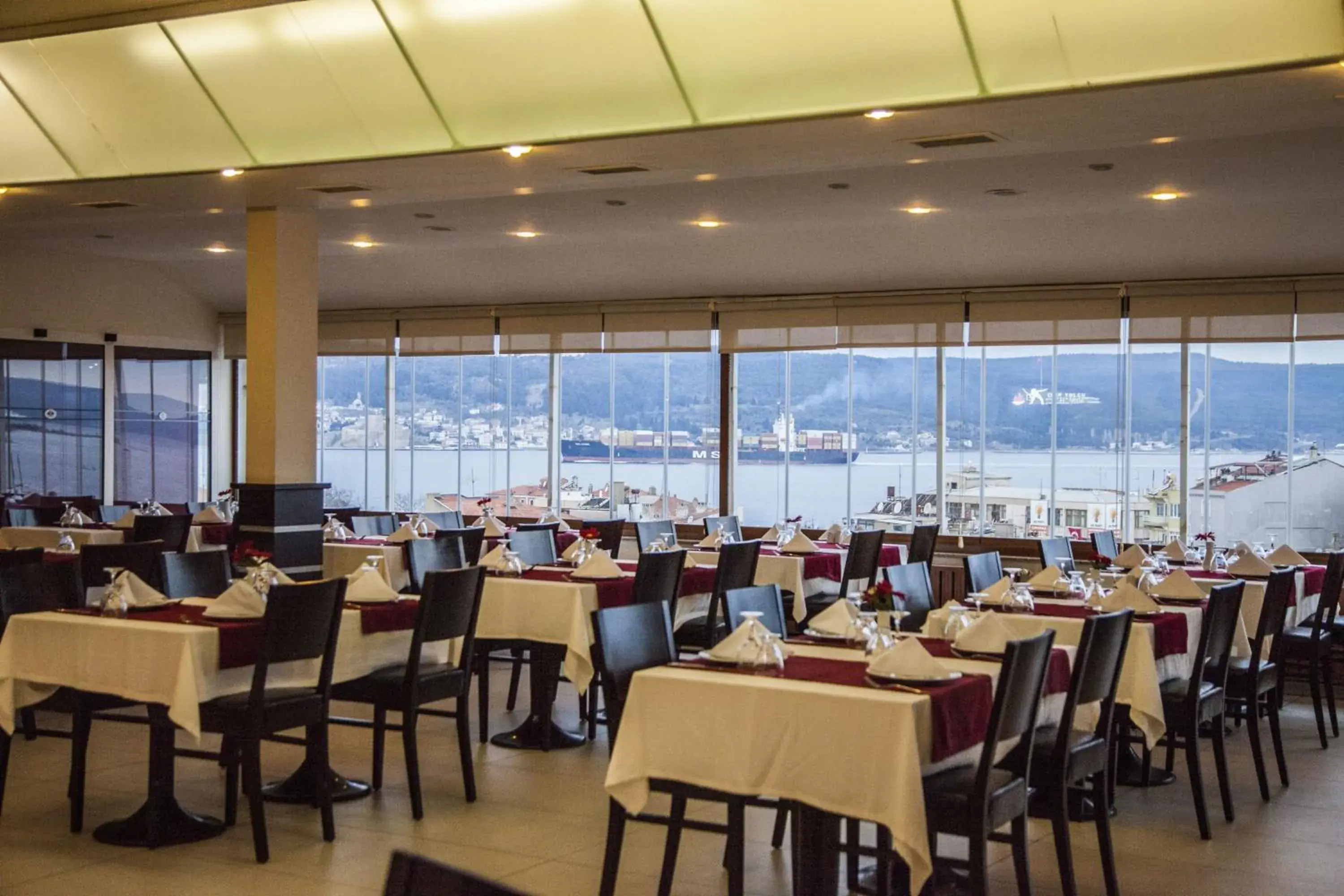 Restaurant/places to eat in Çanak Hotel Restaurant/places to eat in Çanak Hotel