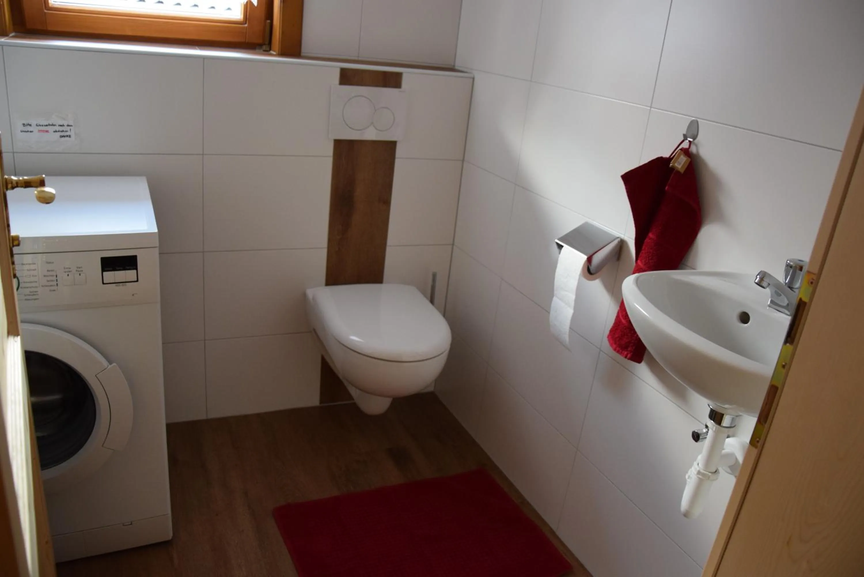 Bathroom in Ferienwohnung Suntinger