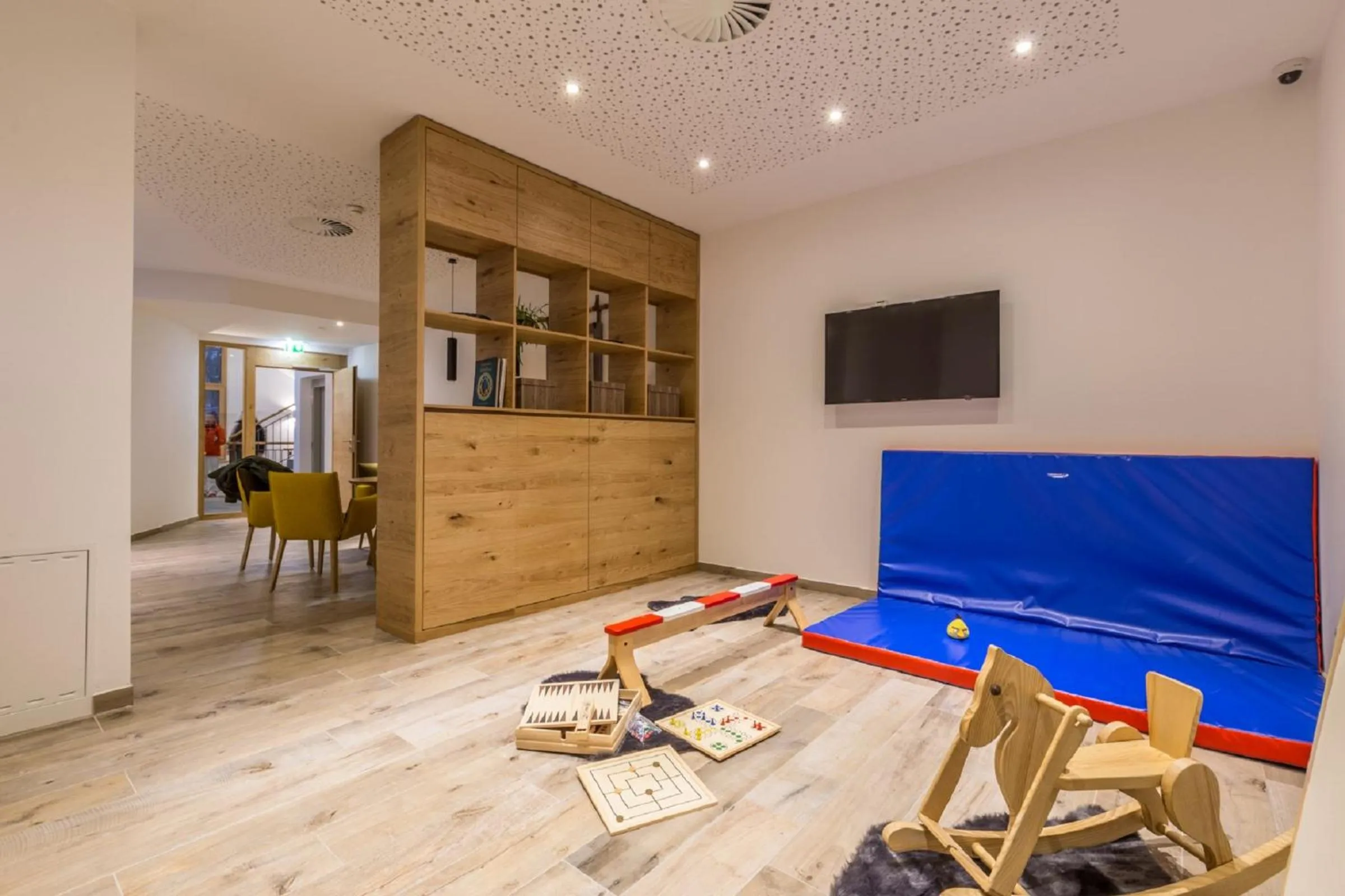 Communal lounge/ TV room in Hotel Post