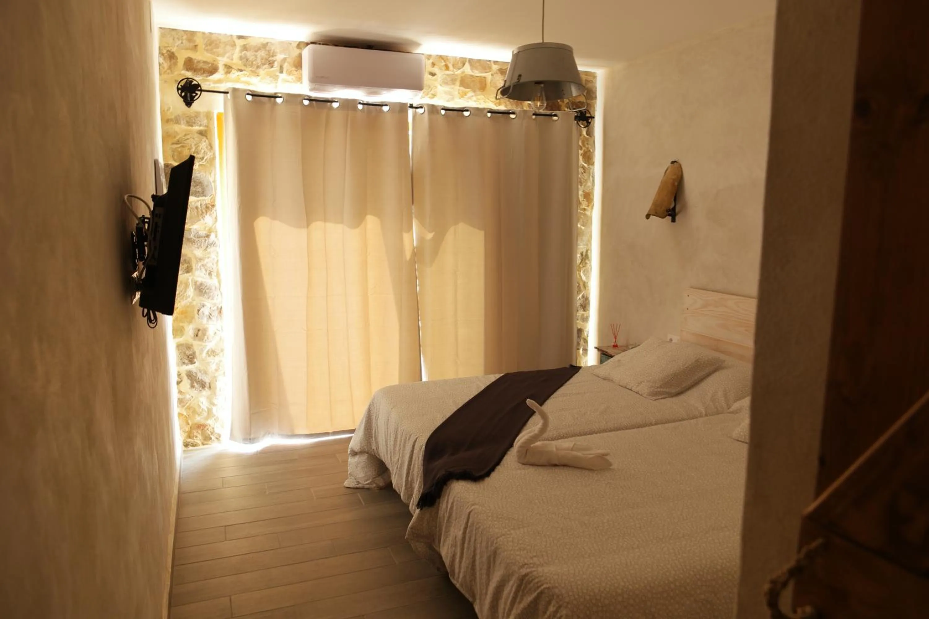 Bedroom, Bed in El Rancho