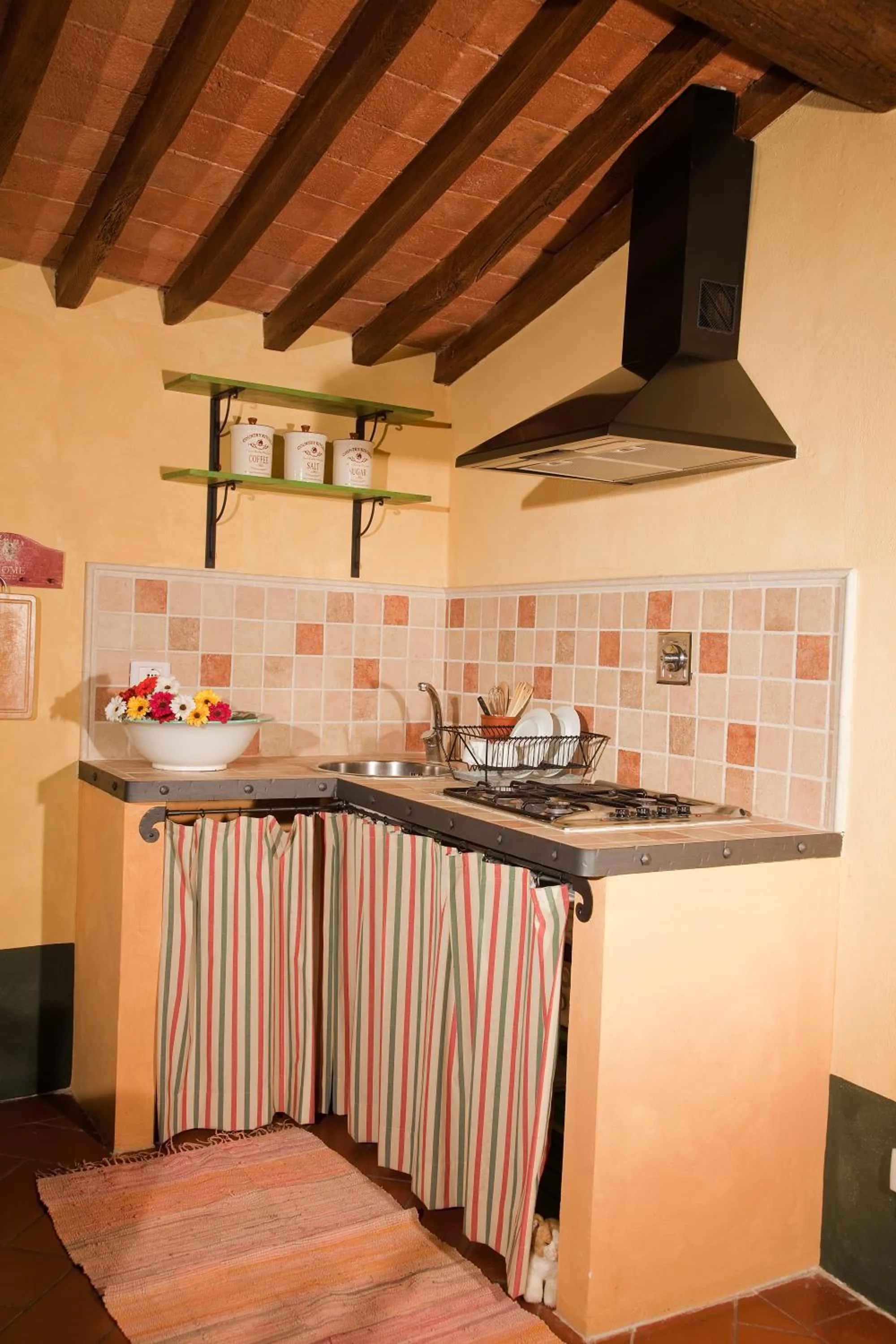 Kitchen or kitchenette in Florence Winery AgriResort - Fattoria Lavacchio