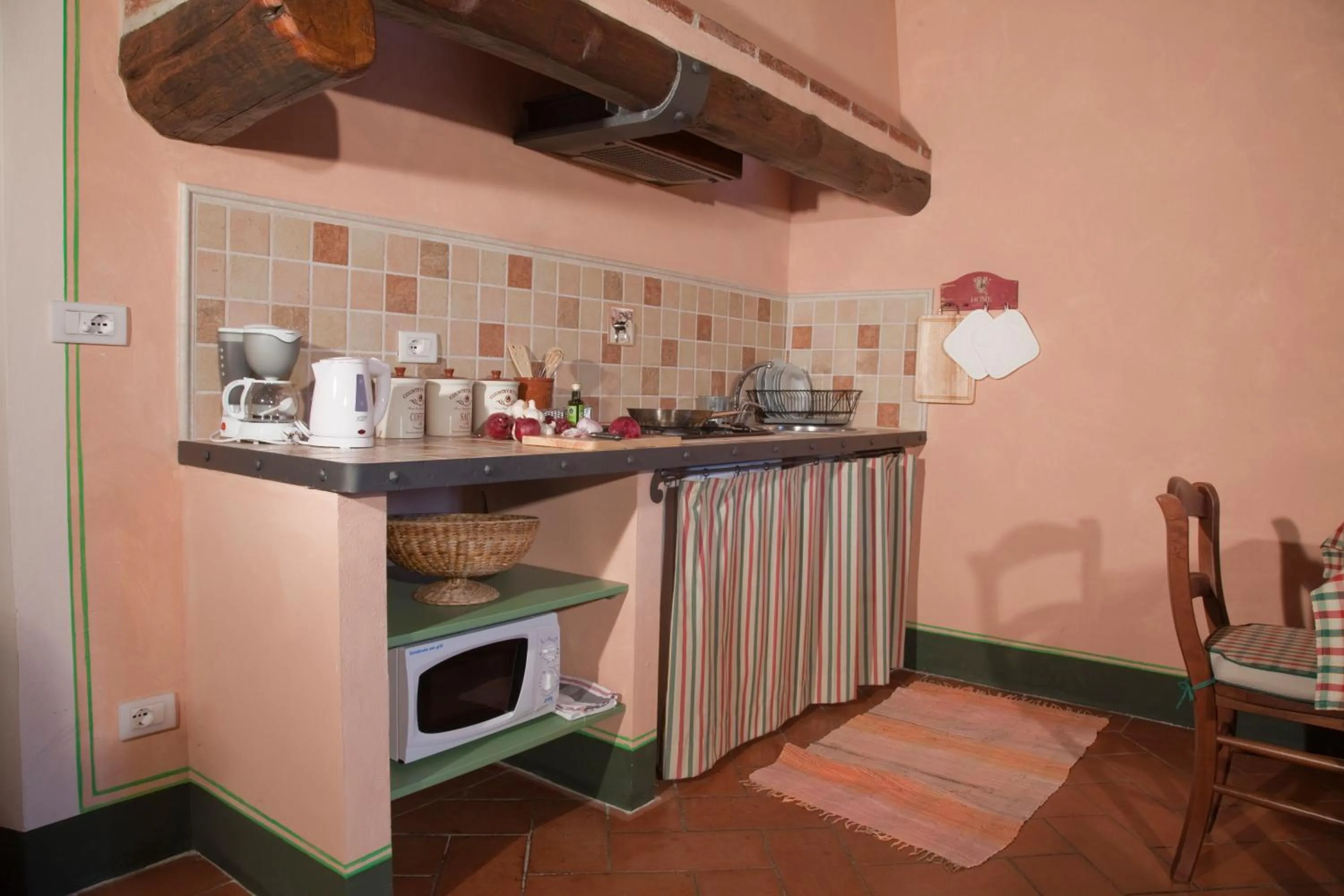 Kitchen or kitchenette in Florence Winery AgriResort - Fattoria Lavacchio
