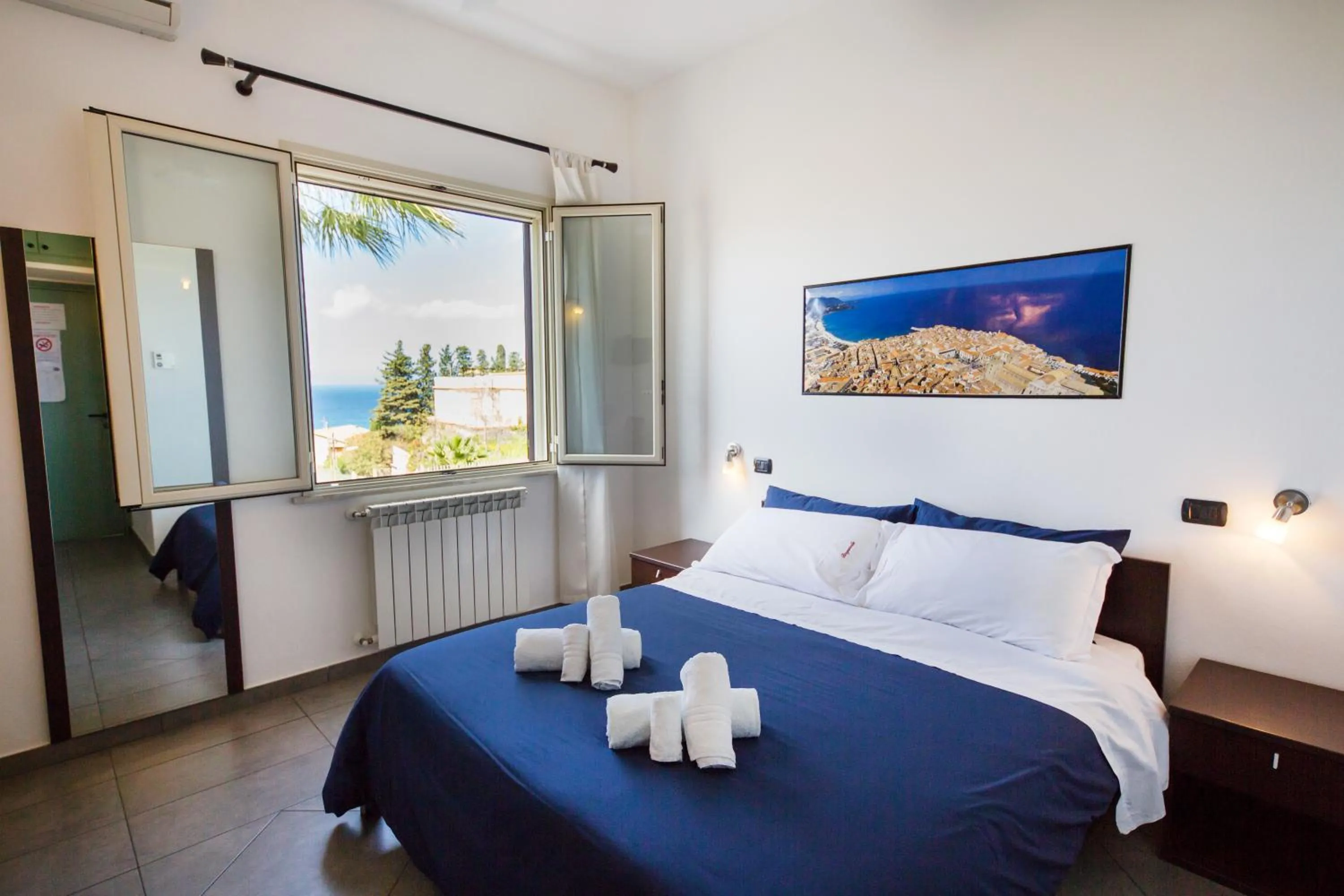 Photo of the whole room, Bed in Bouganville B&B