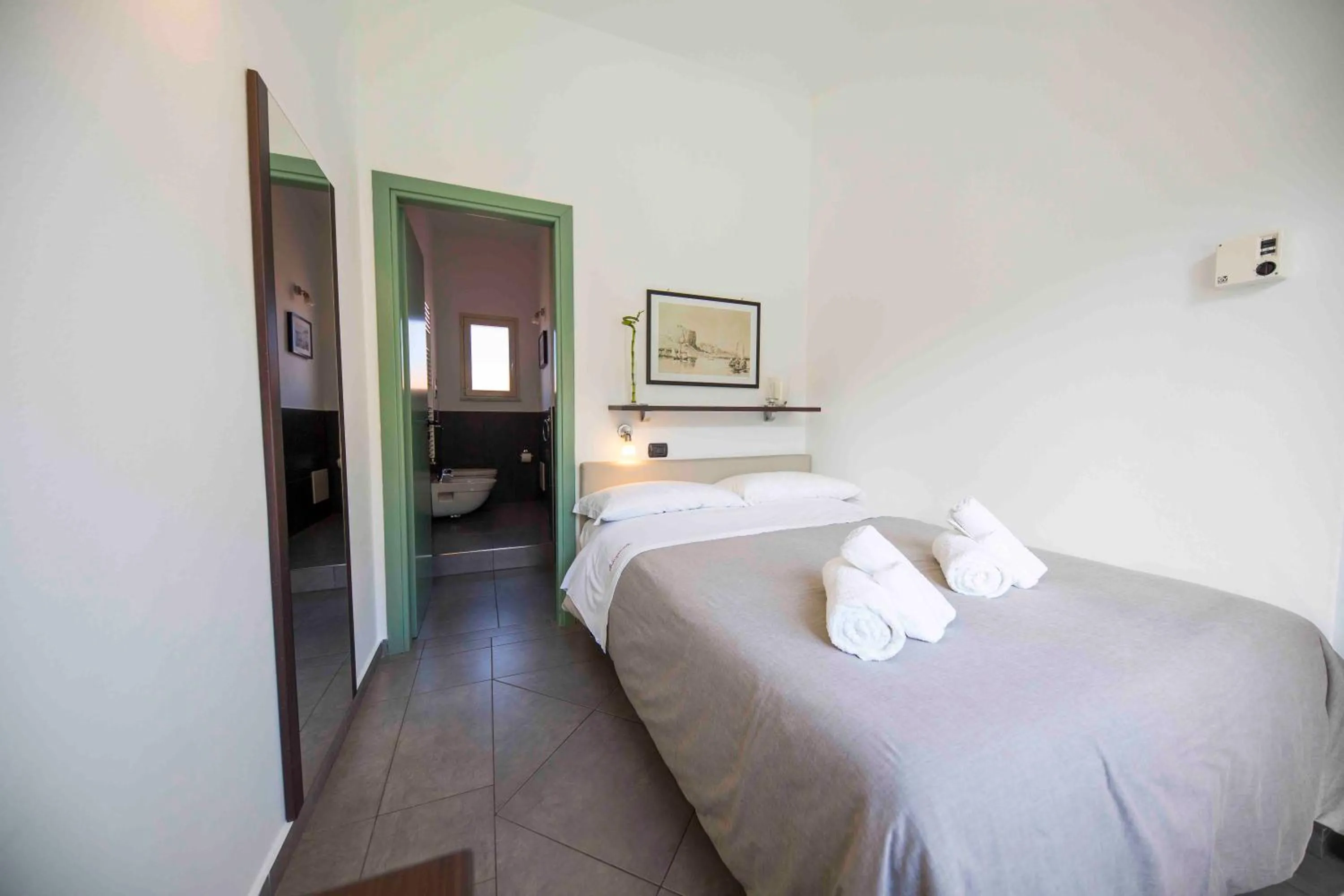 Photo of the whole room, Bed in Bouganville B&B