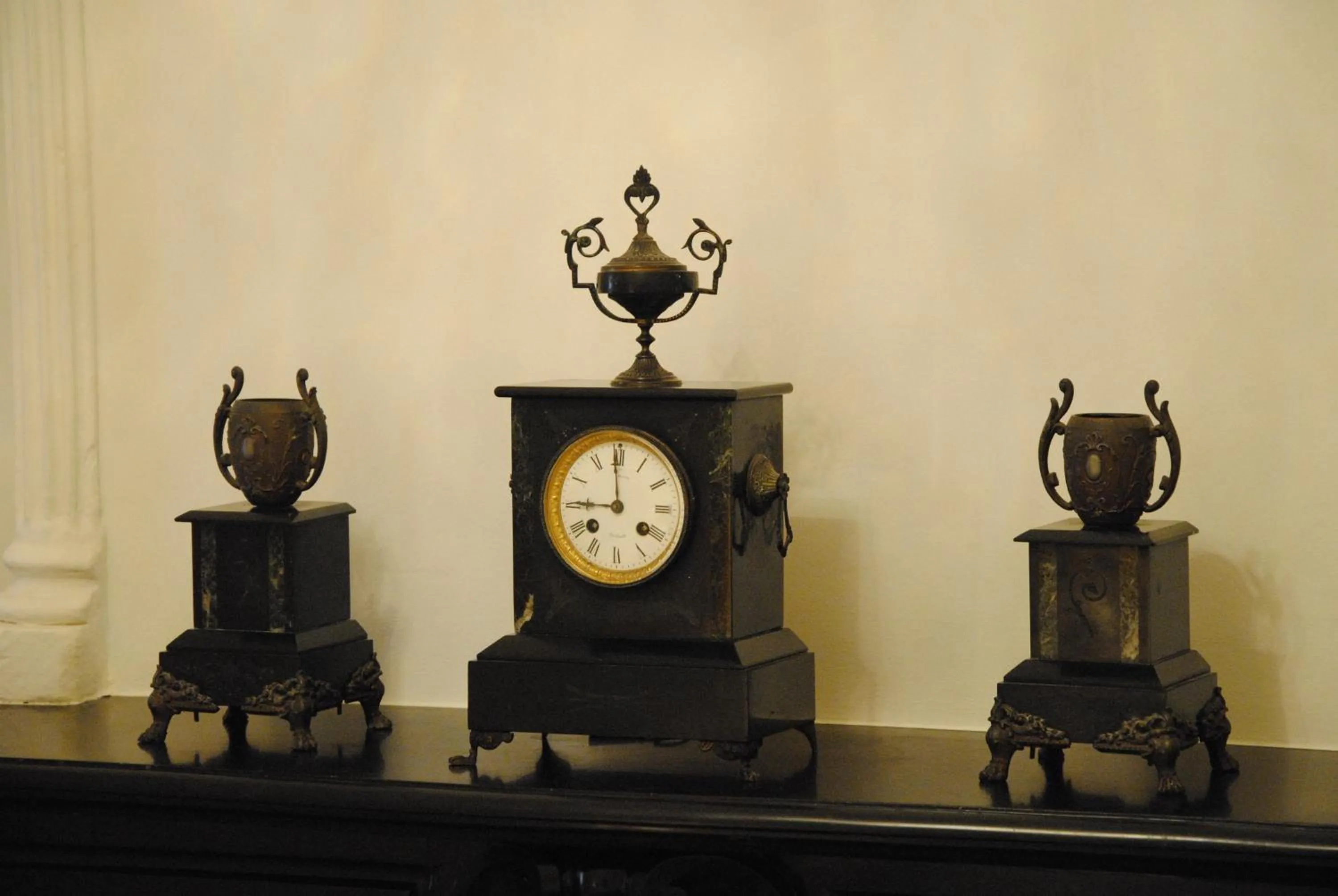 Decorative detail in The Old Lady