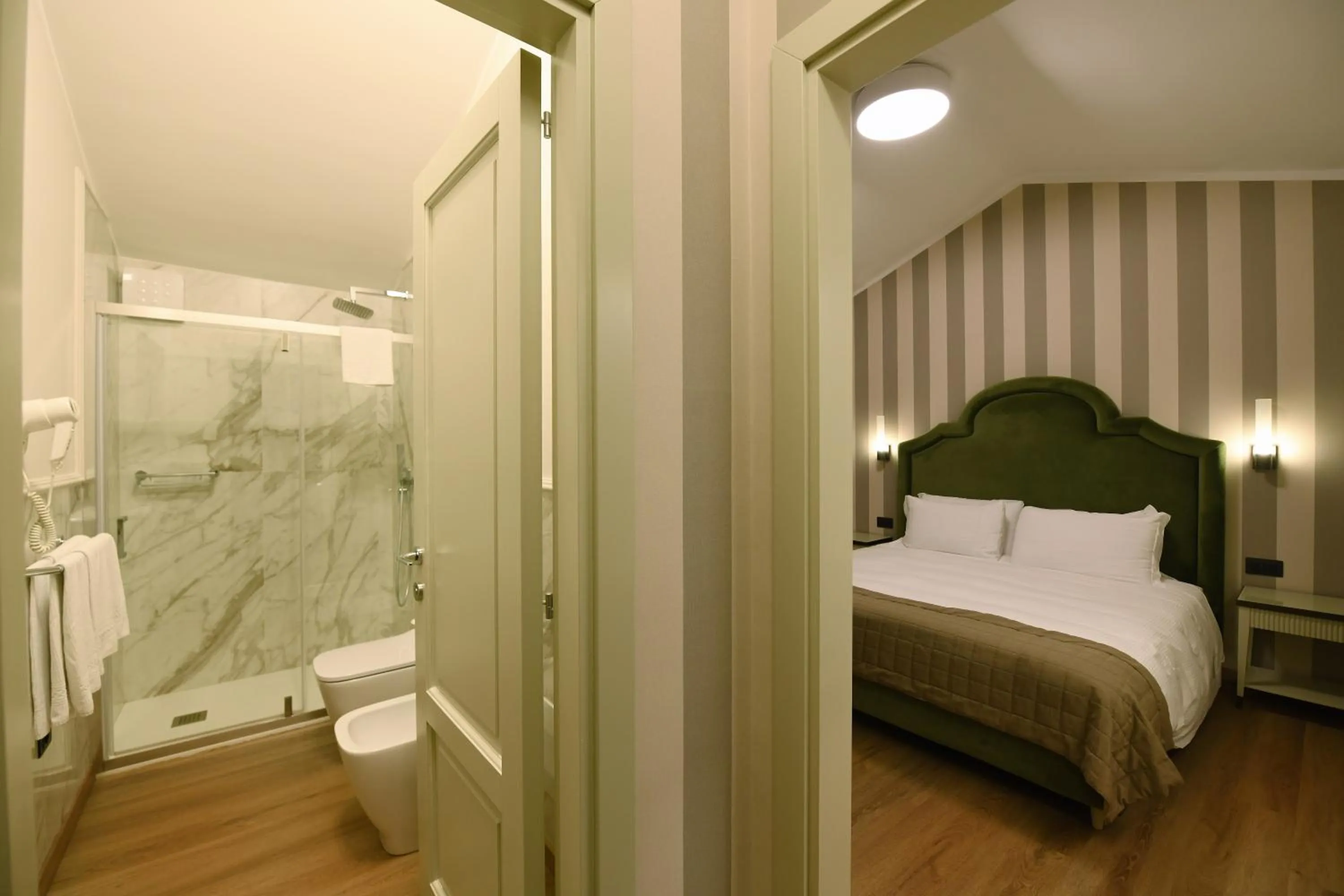 Bathroom, Bed in Tenuta Ciminata Greco