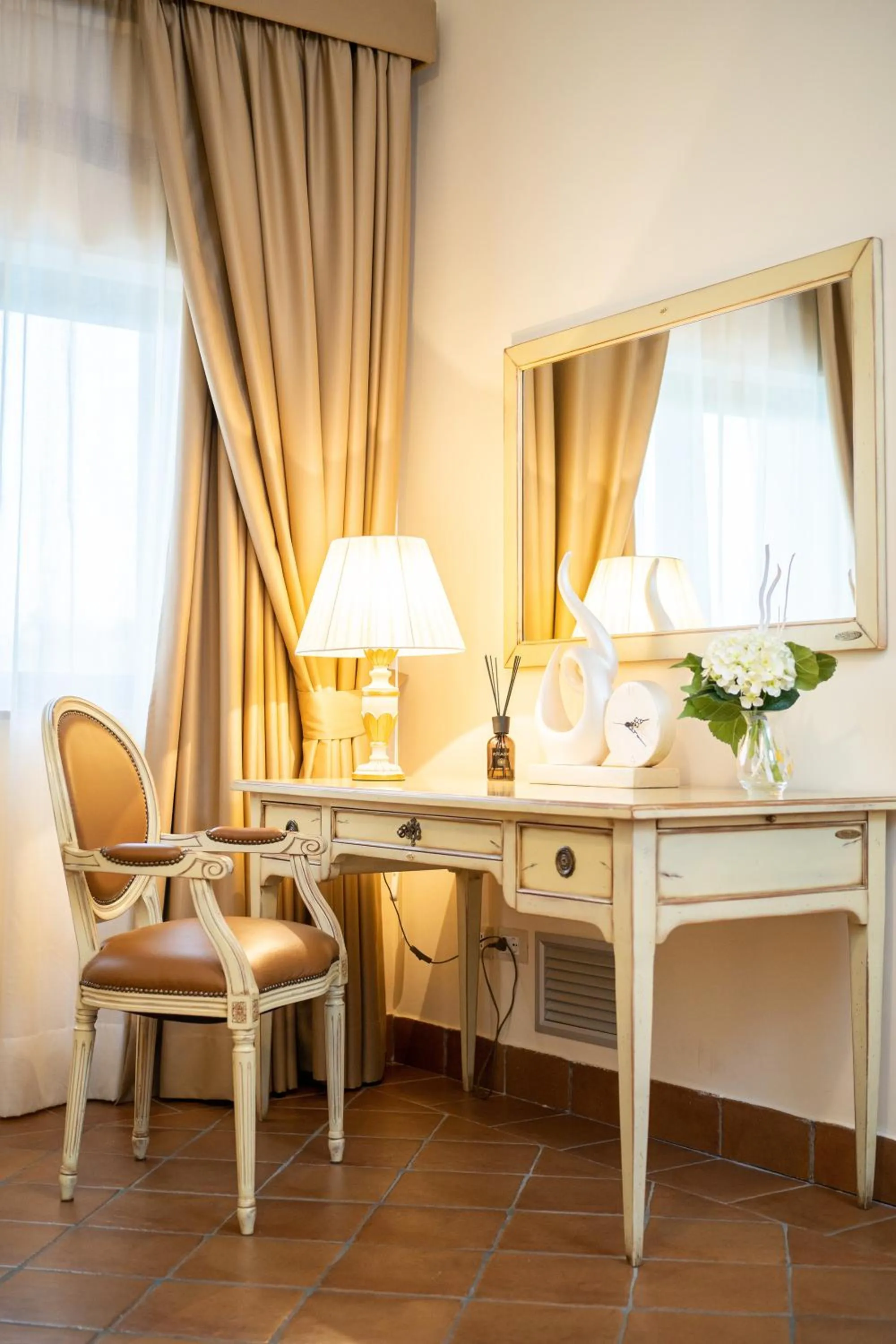 Decorative detail in Tenuta Ciminata Greco