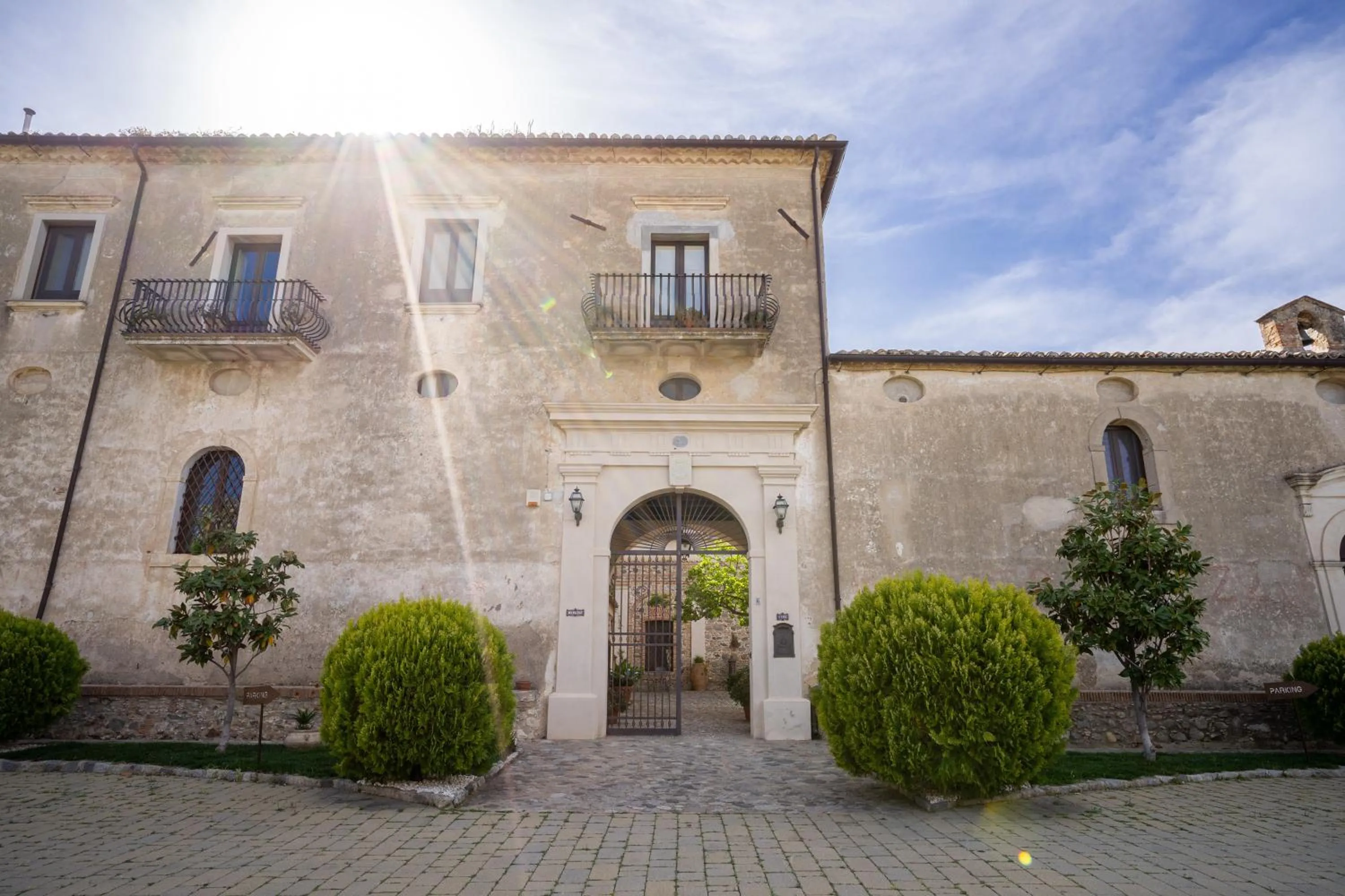 Facade/entrance in Tenuta Ciminata Greco