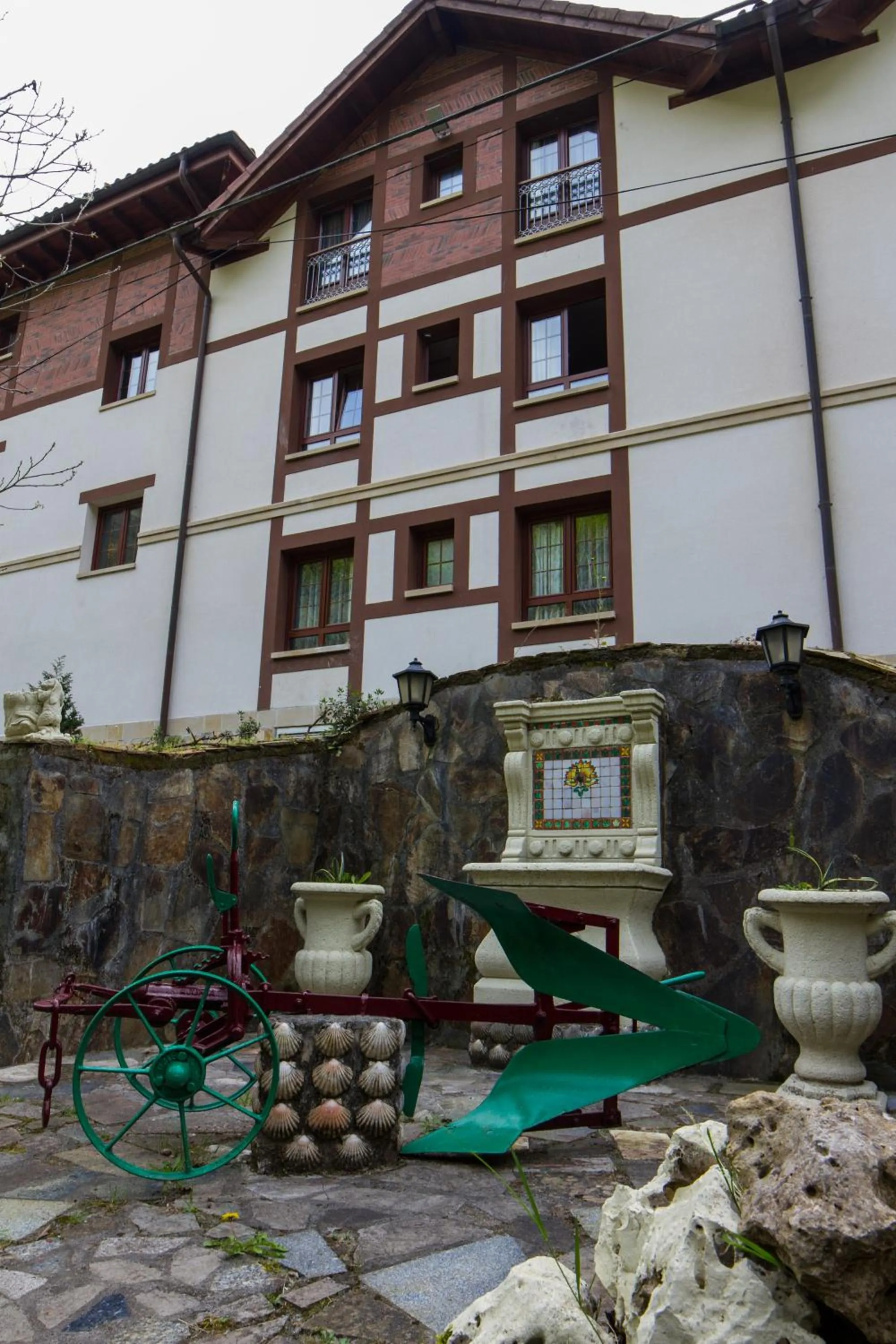 Facade/entrance in Adeko Hotel