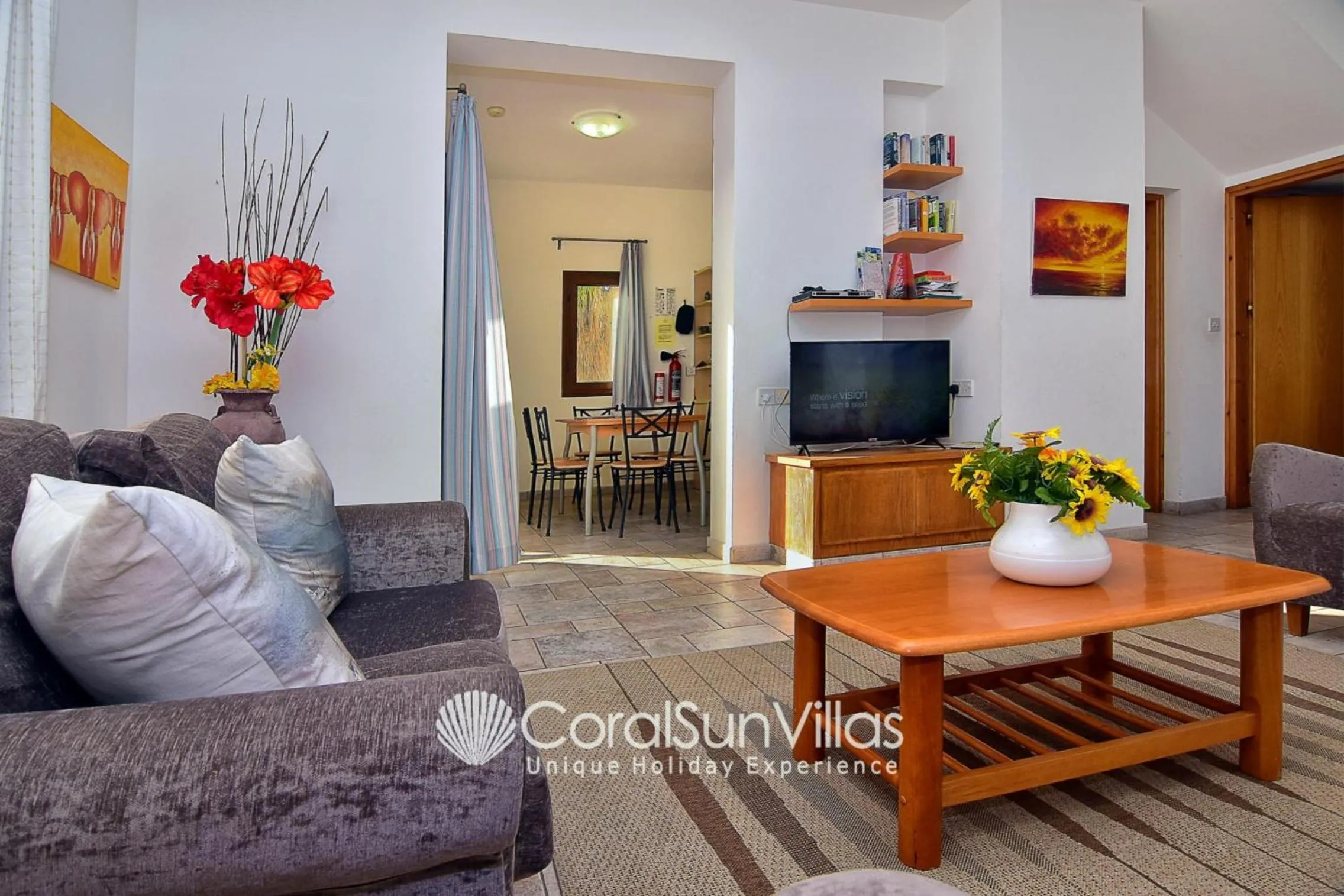 Wonderful quiet area, Completely Privacy, Large Private Pool, Colourful Garden