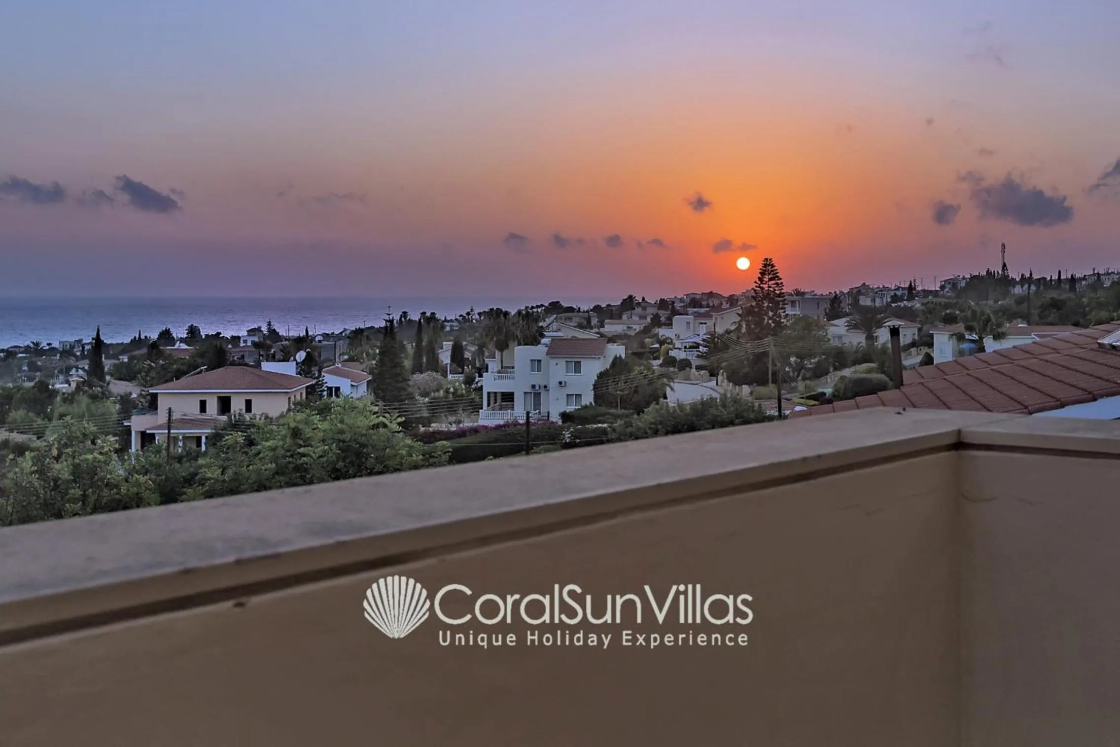 Wonderful quiet area, Completely Privacy, Large Private Pool, Colourful Garden