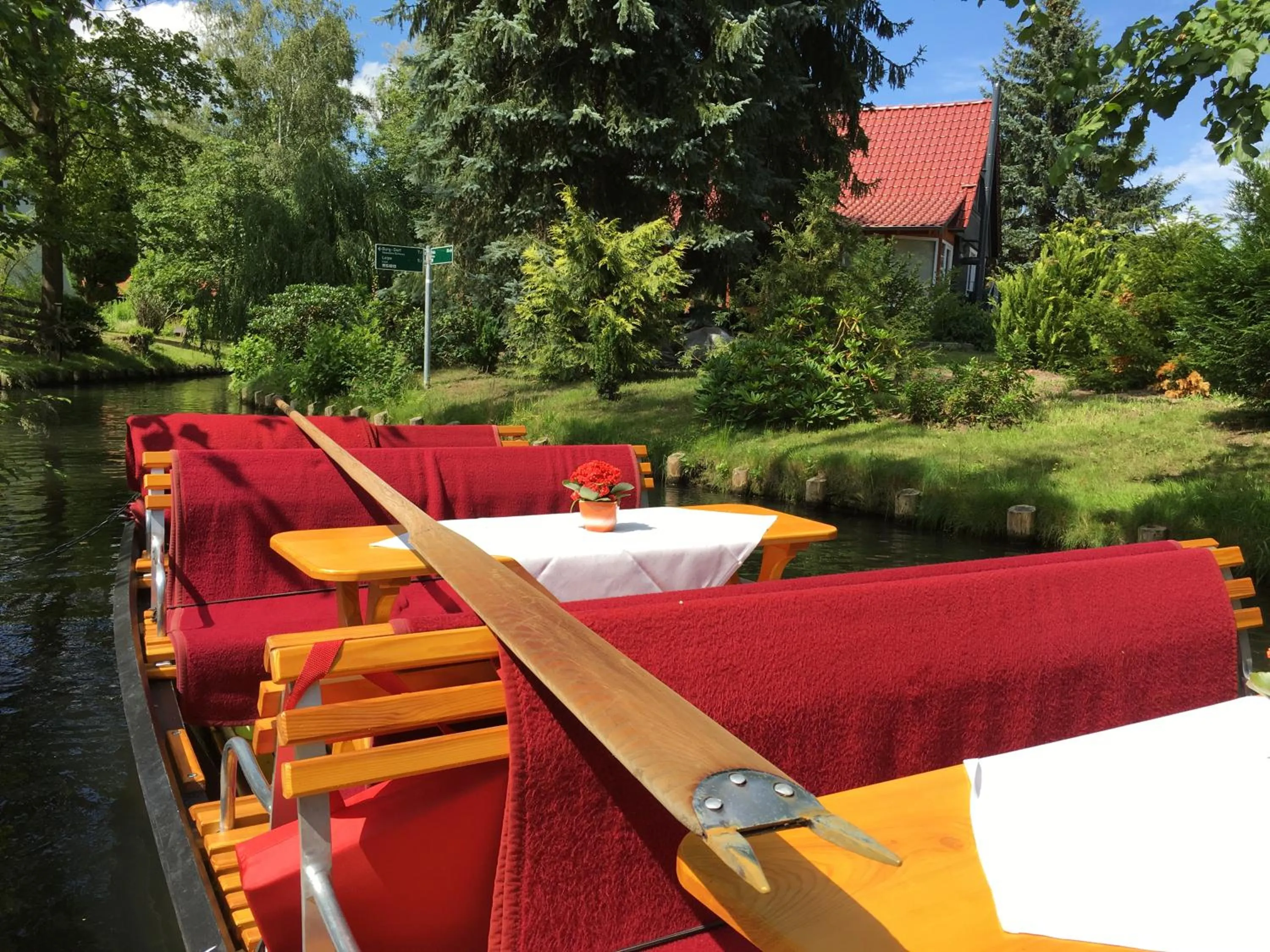 Canoeing in Zum Schlangenkönig