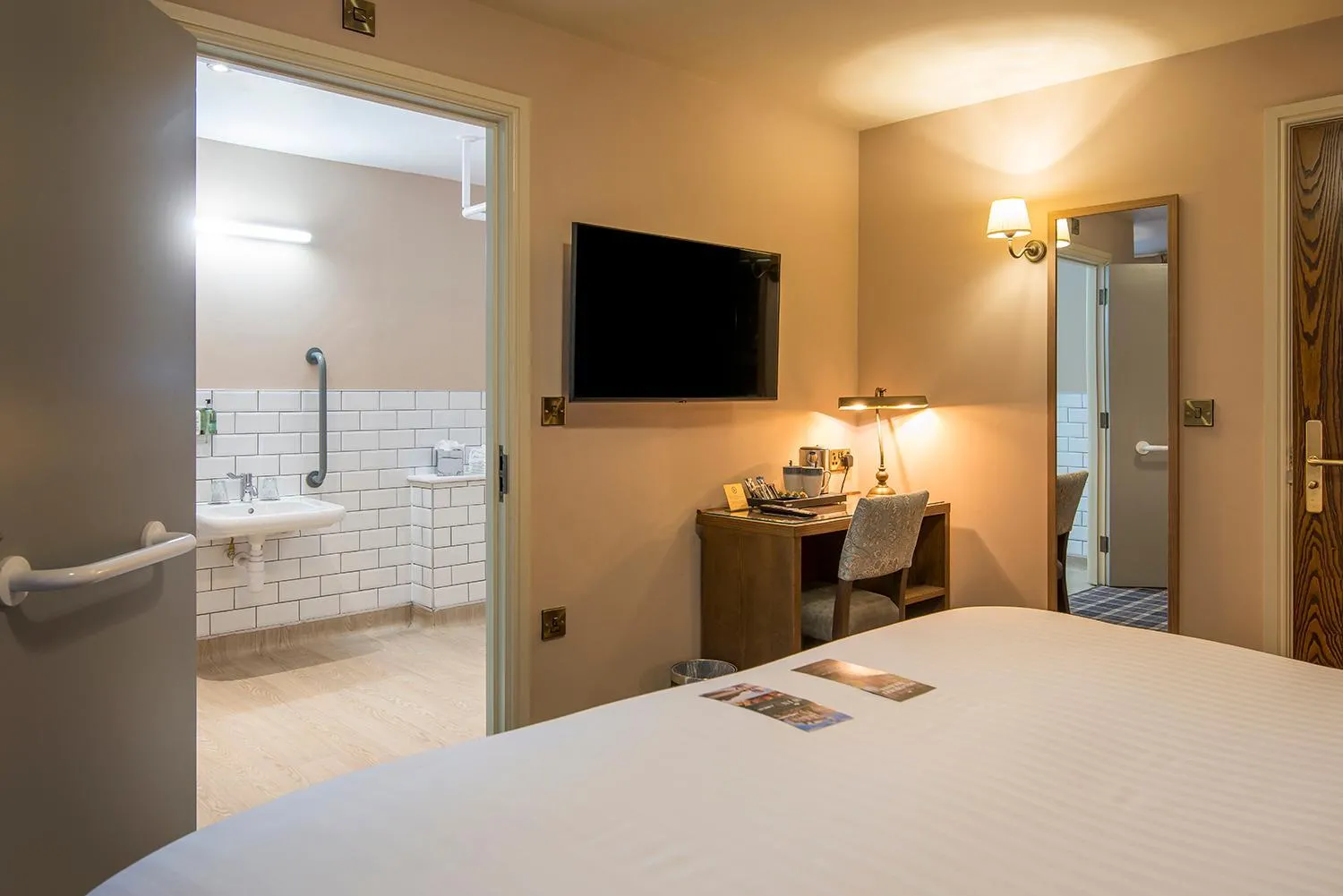 Double or Twin Room - single occupancy - Disability Access in The Swallow Falls Inn - The Inn Collection Group